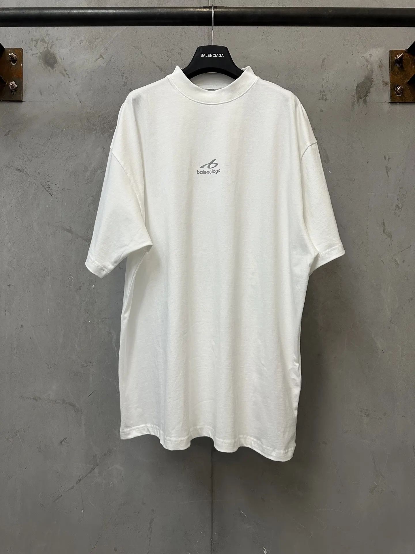 Reflective Logo Oversized T-Shirt D18511182