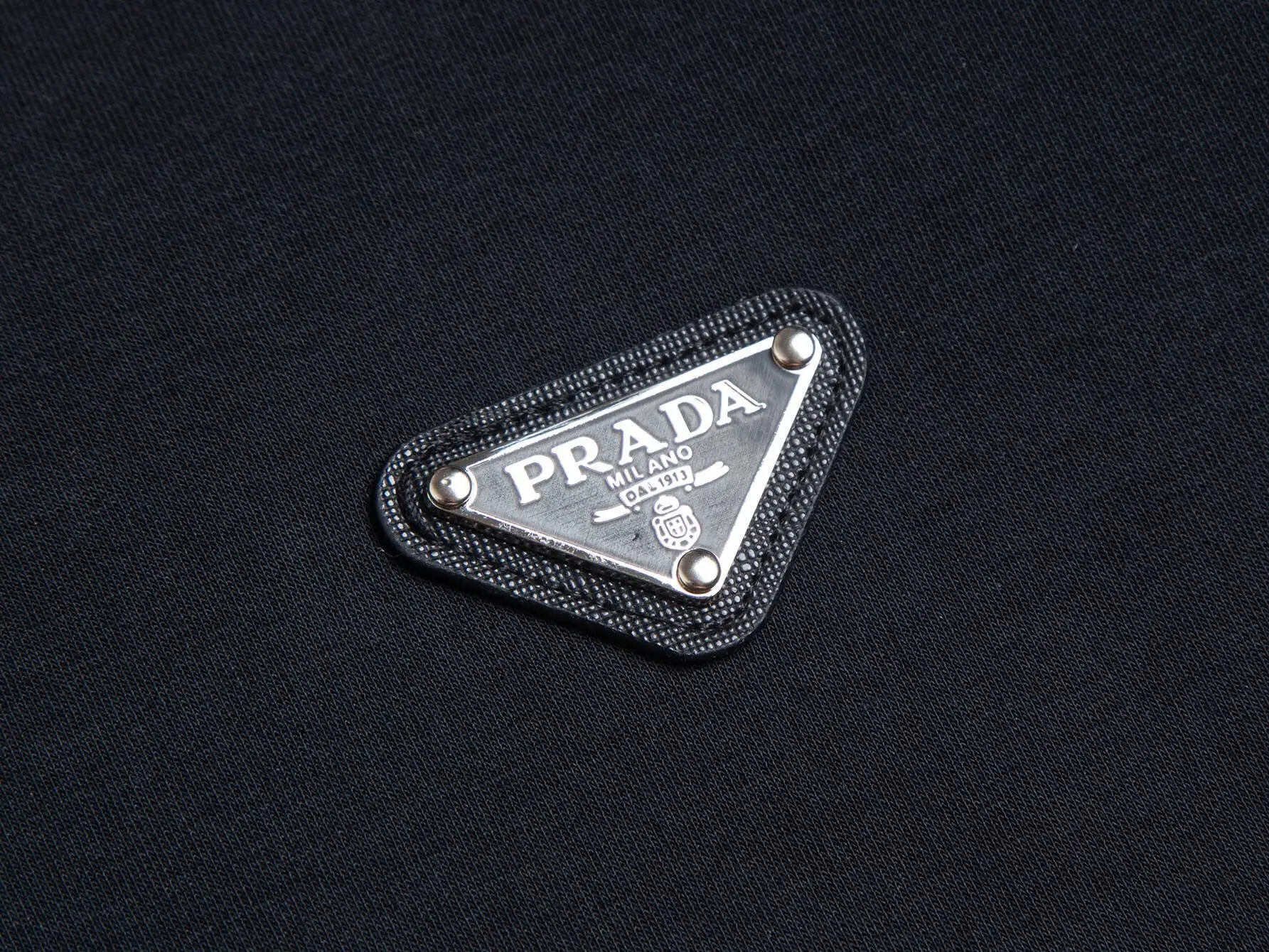 Logo-Badge Half-Zip Cotton Sweatshirt D18516053 — view 3