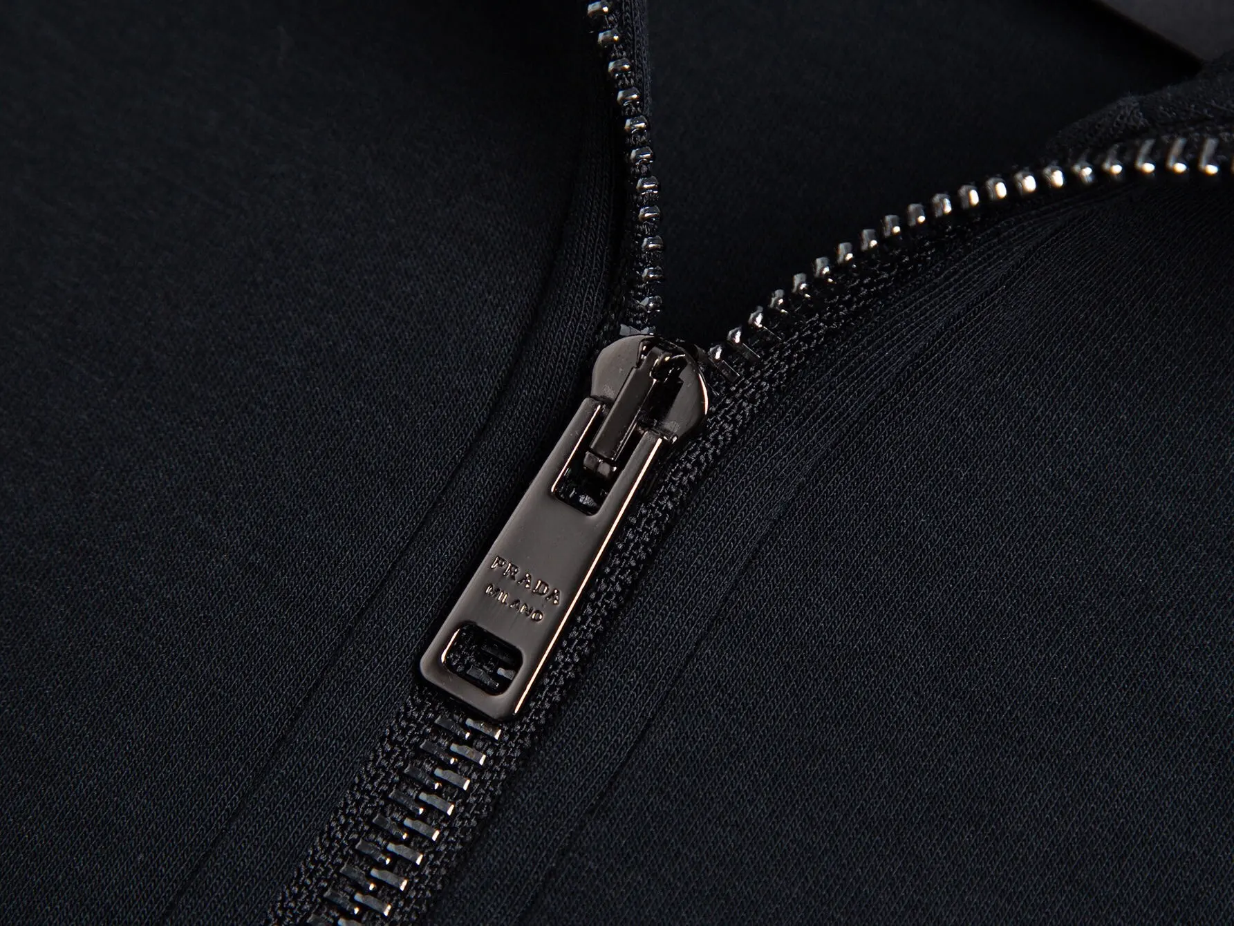 Logo-Badge Half-Zip Cotton Sweatshirt D18516053 — view 4