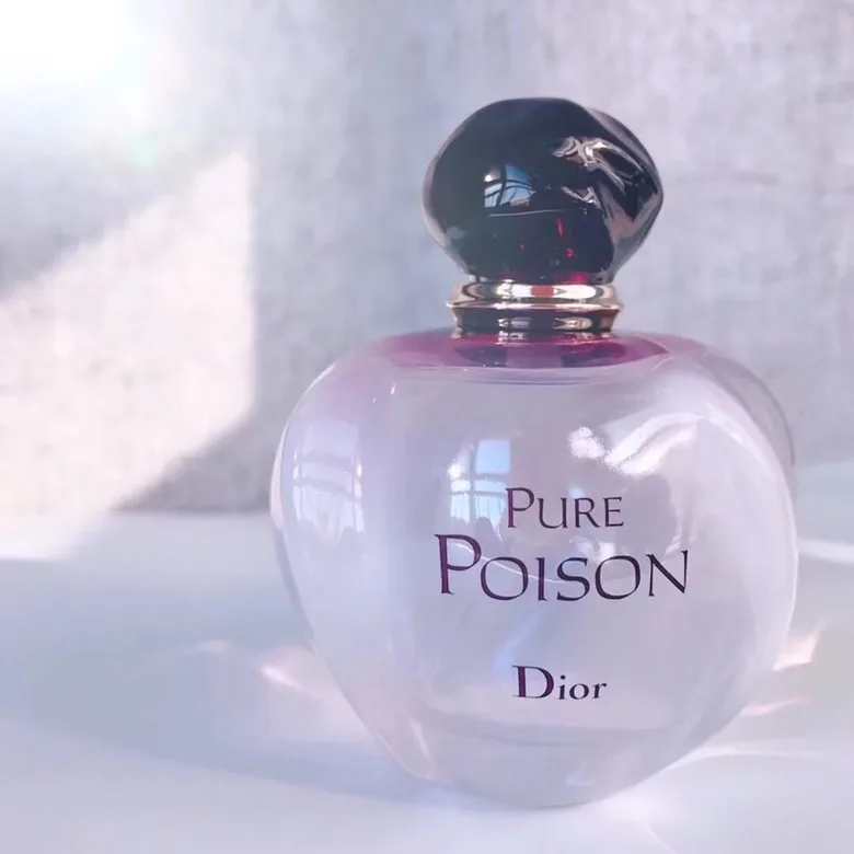 Dior D19018210
