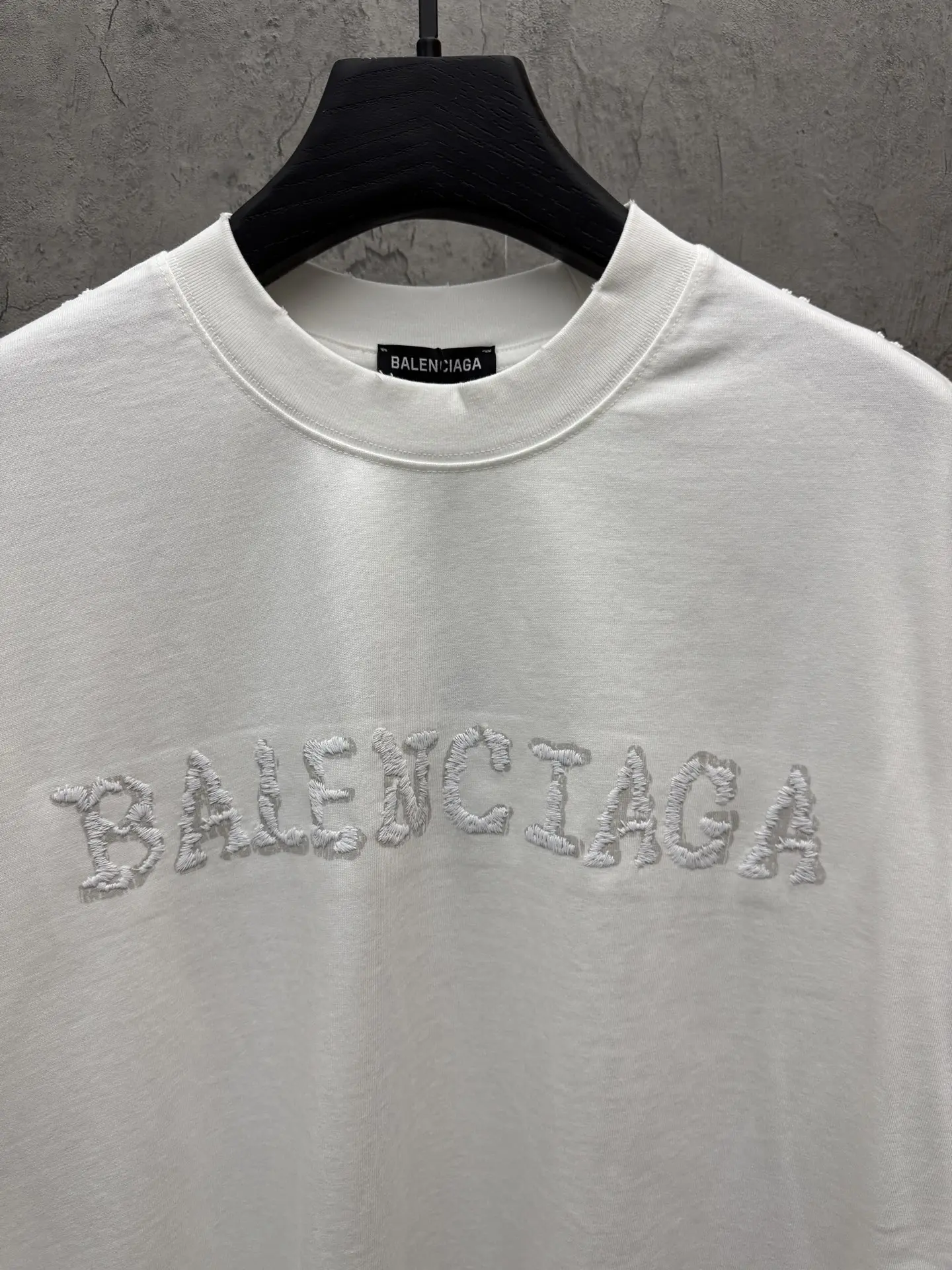 Embroidered Logo Fringe Cotton T-Shirt D19013868 — view 5