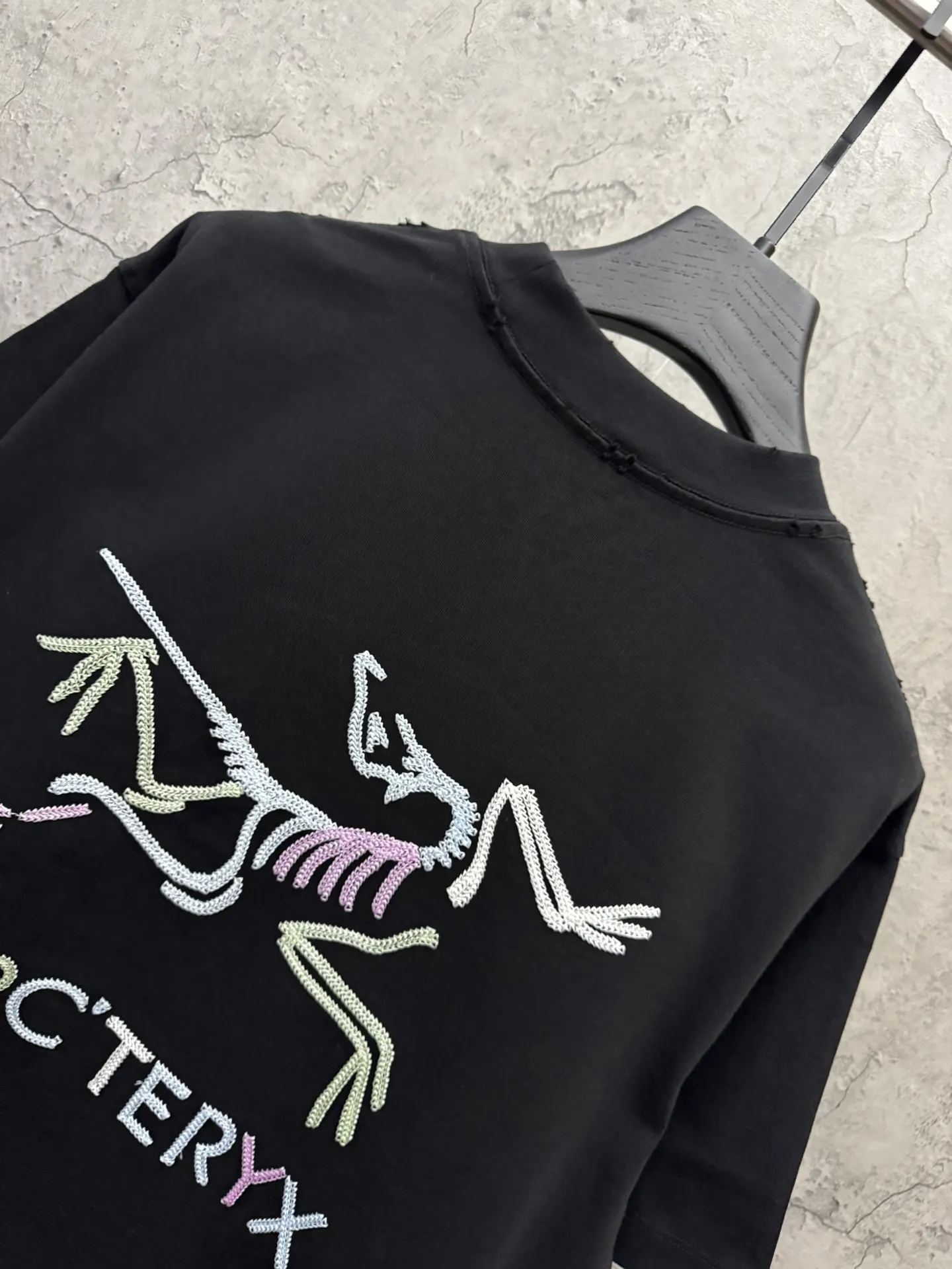 Embroidered Logo UV-Reactive Cotton T-Shirt D19013869 — view 3