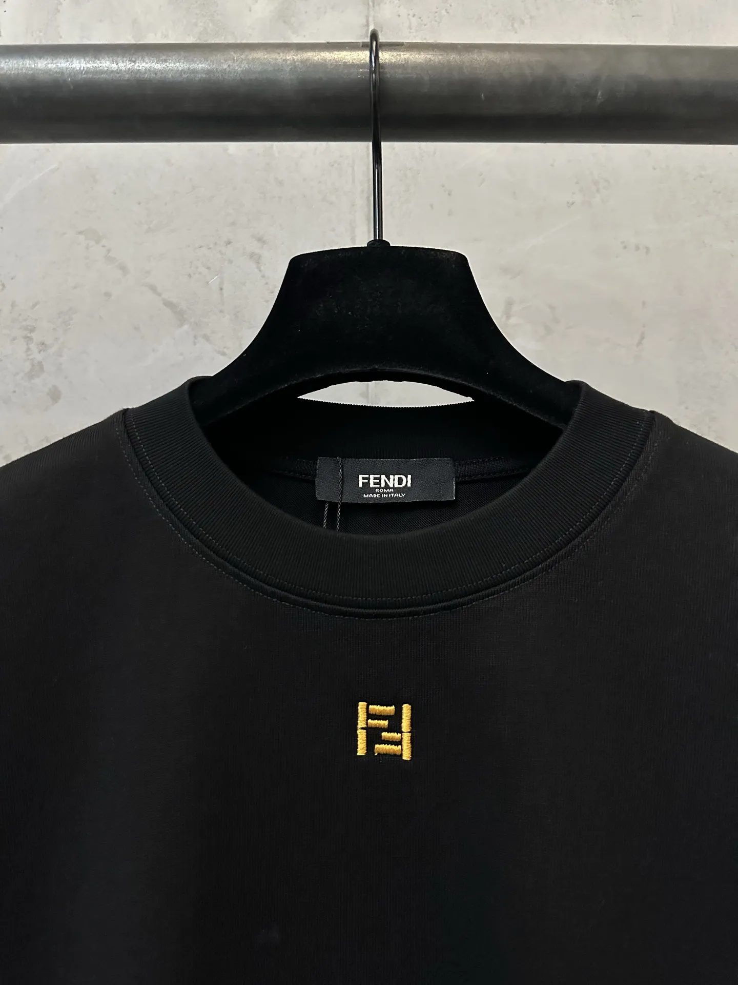 FF Logo Embroidered Heavyweight Cotton T-Shirt D19011166 — view 5