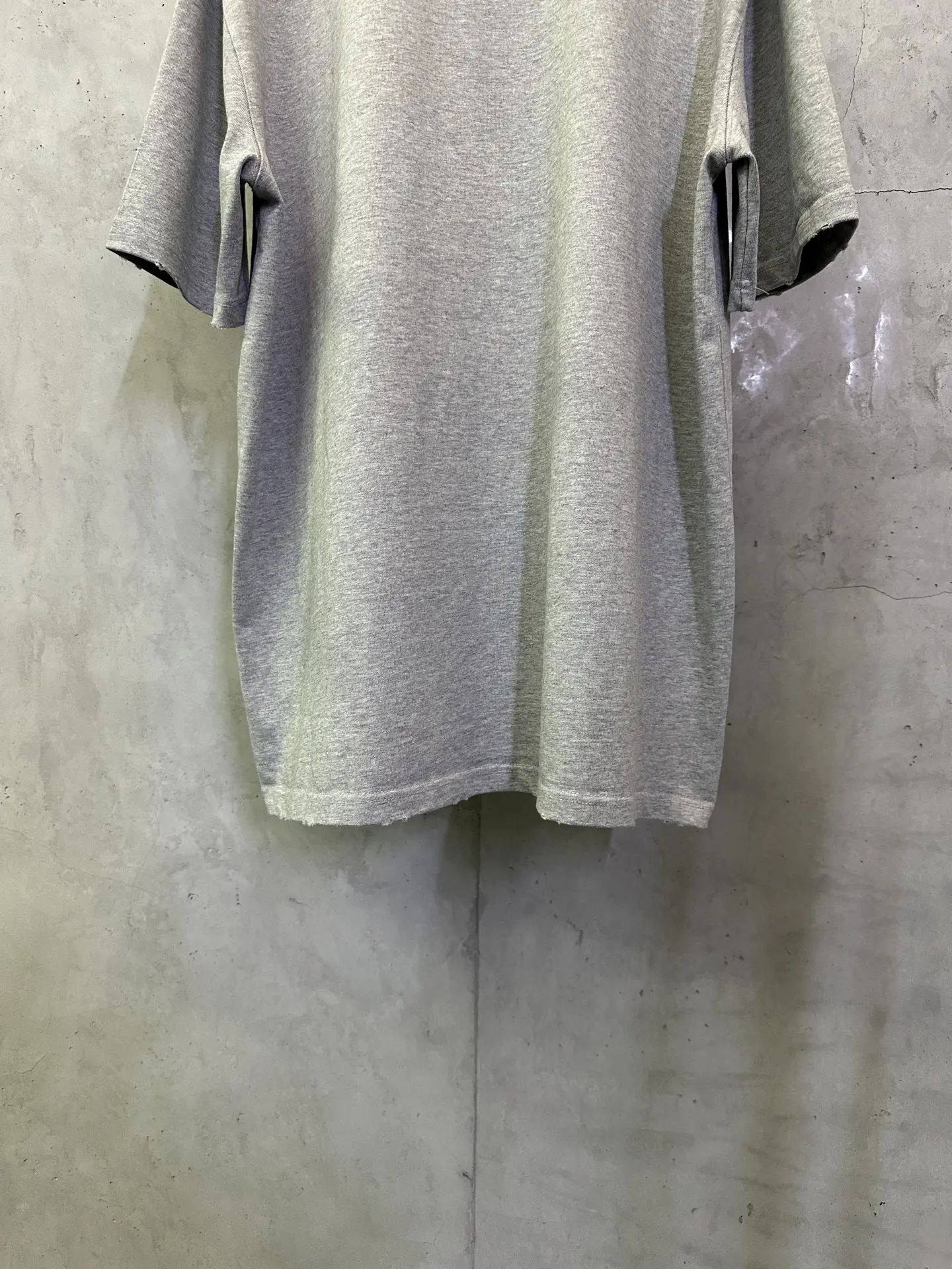 Dior Montaigne Logo Heavyweight Cotton T-Shirt D19011213 — view 6