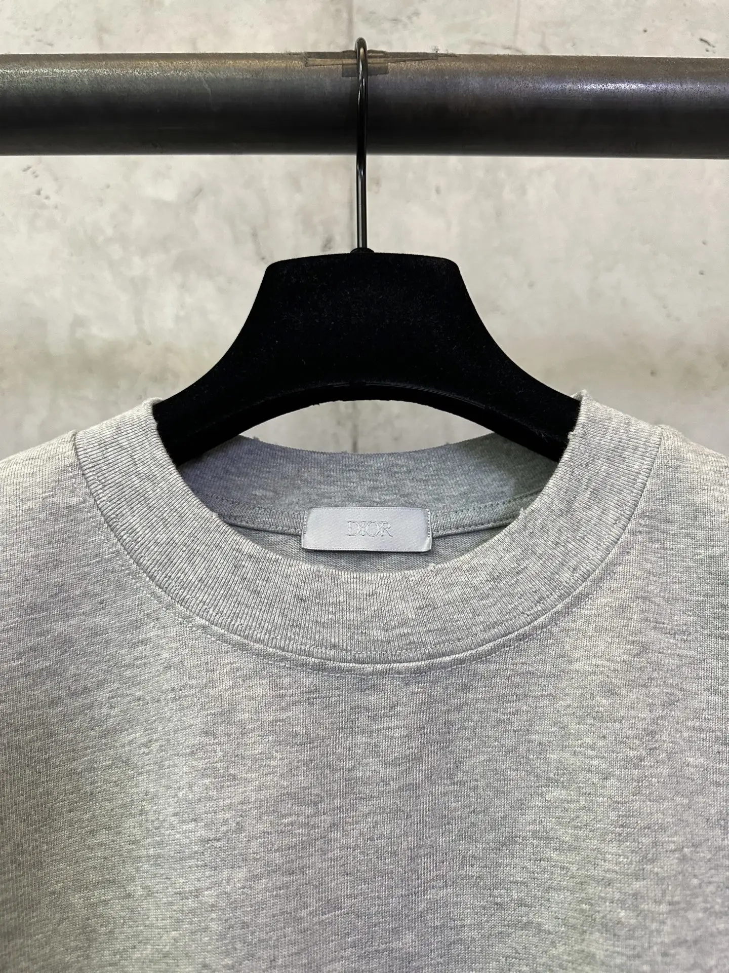 Dior Montaigne Logo Heavyweight Cotton T-Shirt D19011213 — view 7