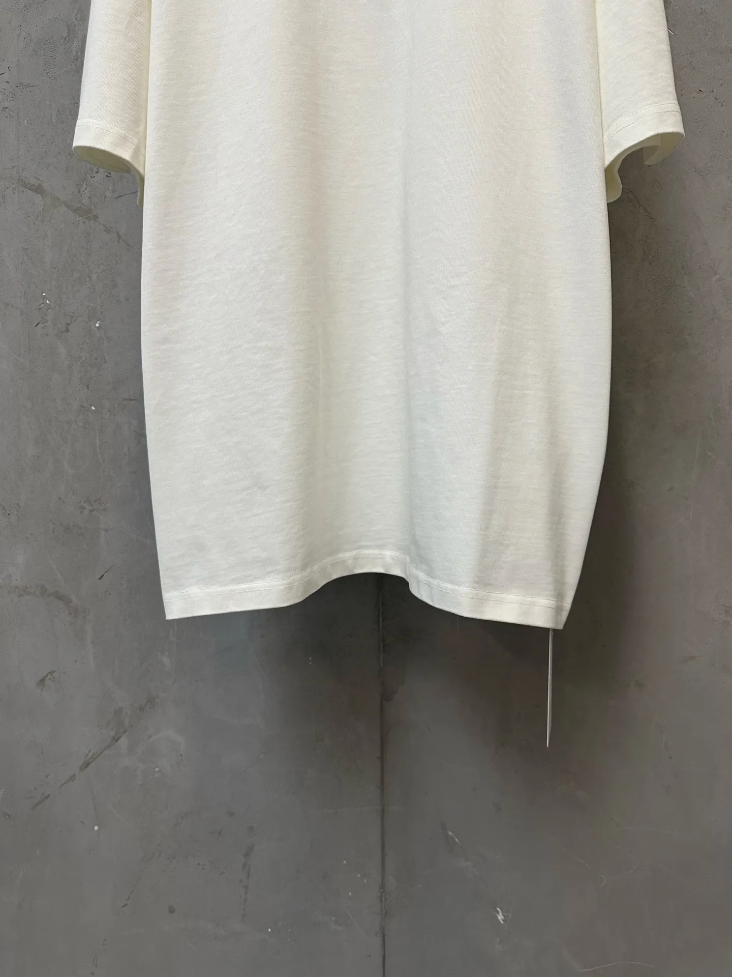 MM6 Maison Margiela Logo Embroidered Heavyweight T-Shirt D19011163 — view 4