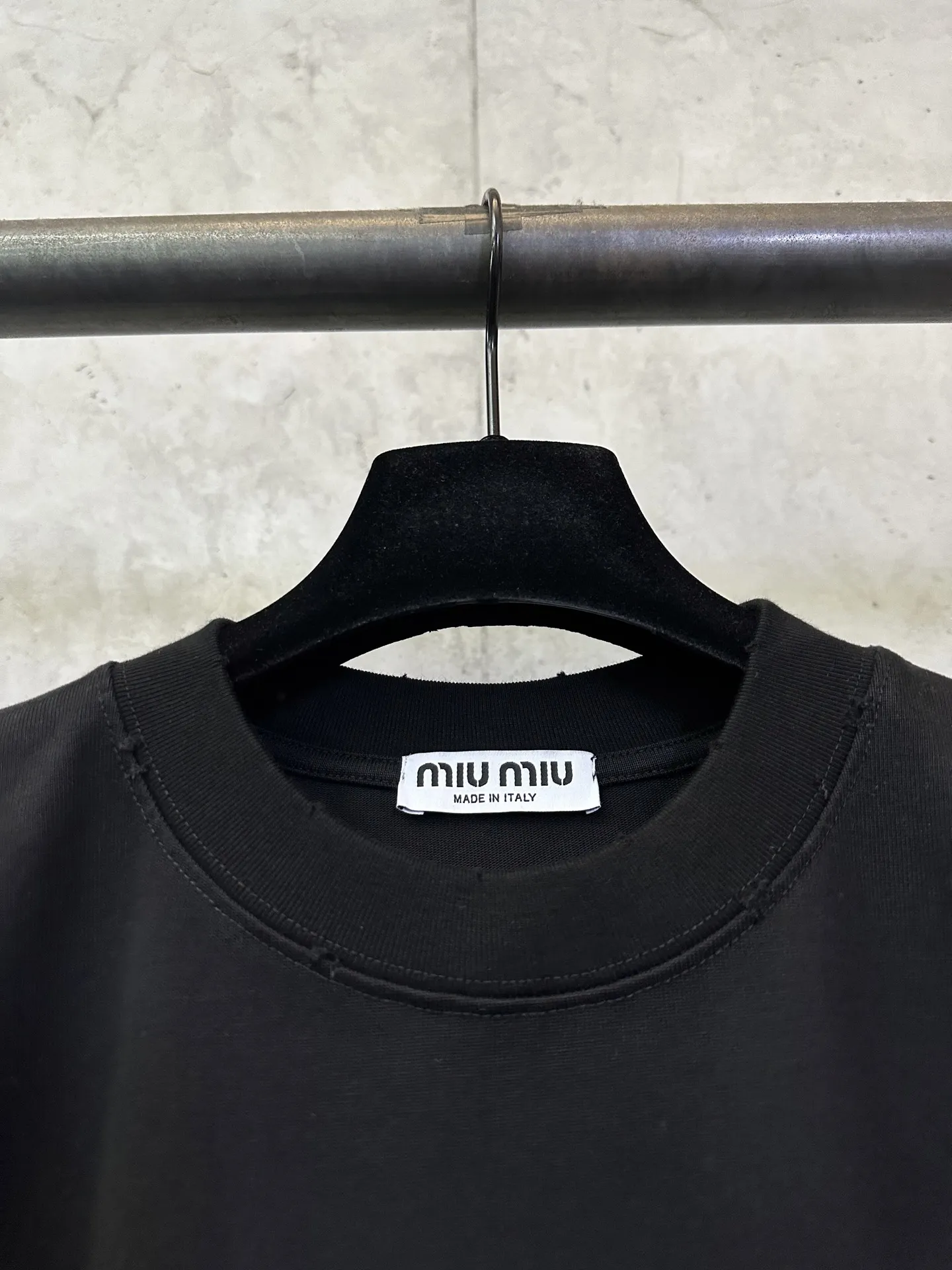 Logo Print Distressed Heavyweight T-Shirt D19011001 — view 7