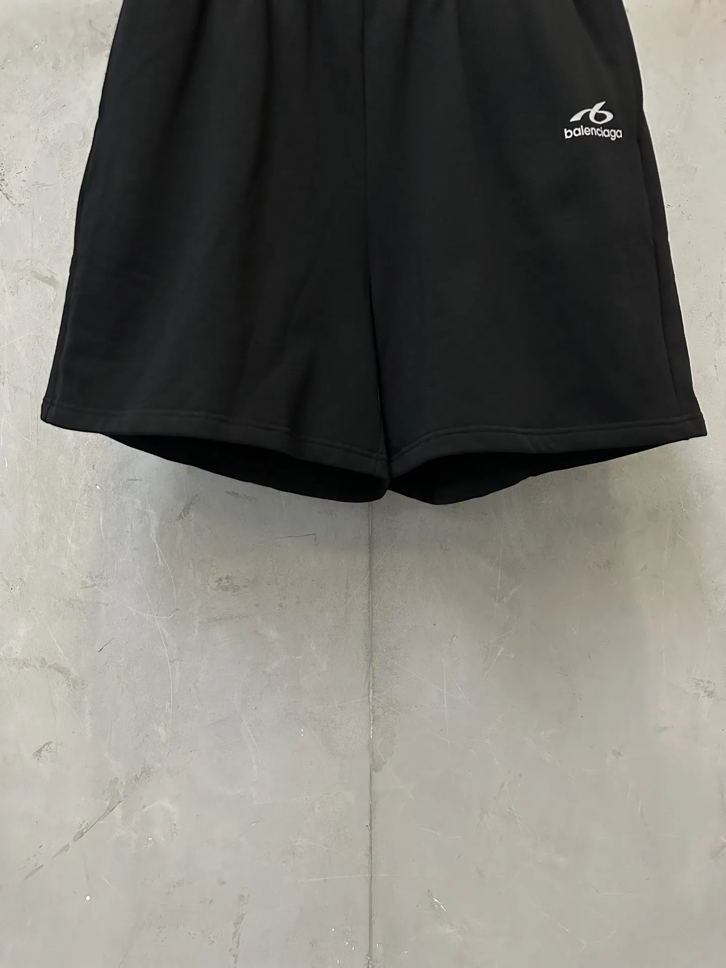 Logo-Print Reflective Jersey Shorts D19511183 — view 4
