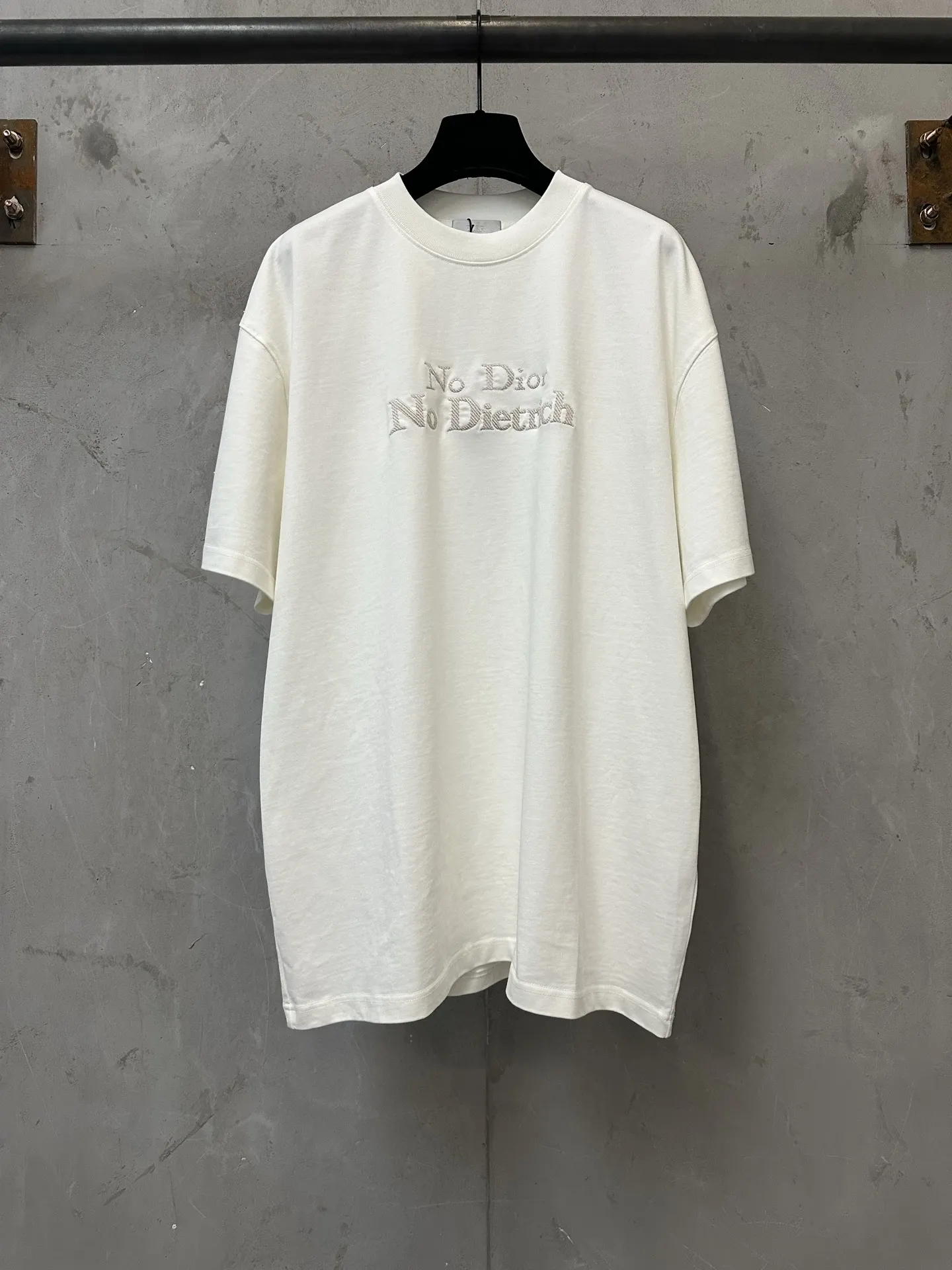 Embroidered Heavyweight Cotton T-Shirt D19511190