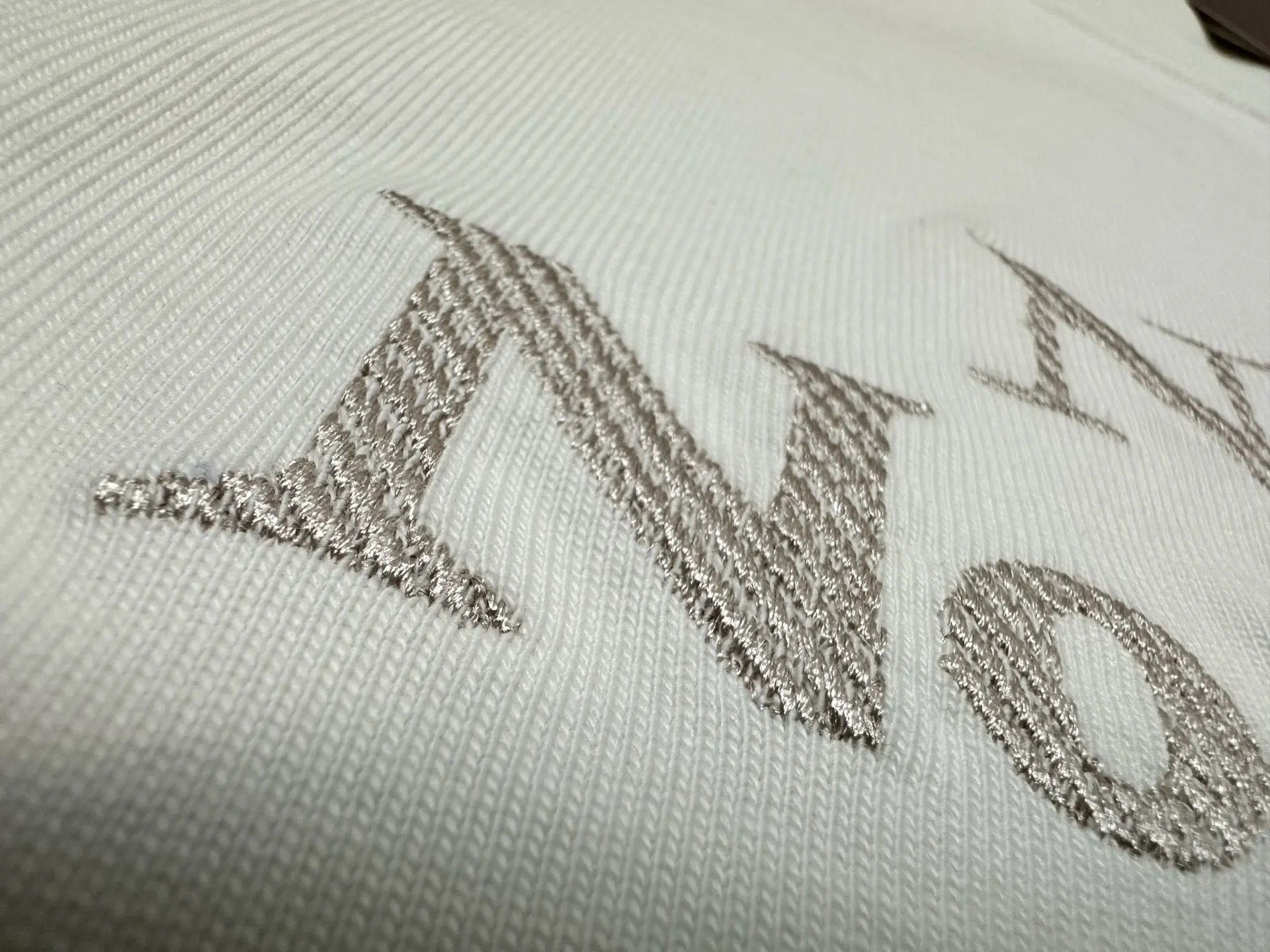 Embroidered Heavyweight Cotton T-Shirt D19511190 — view 8