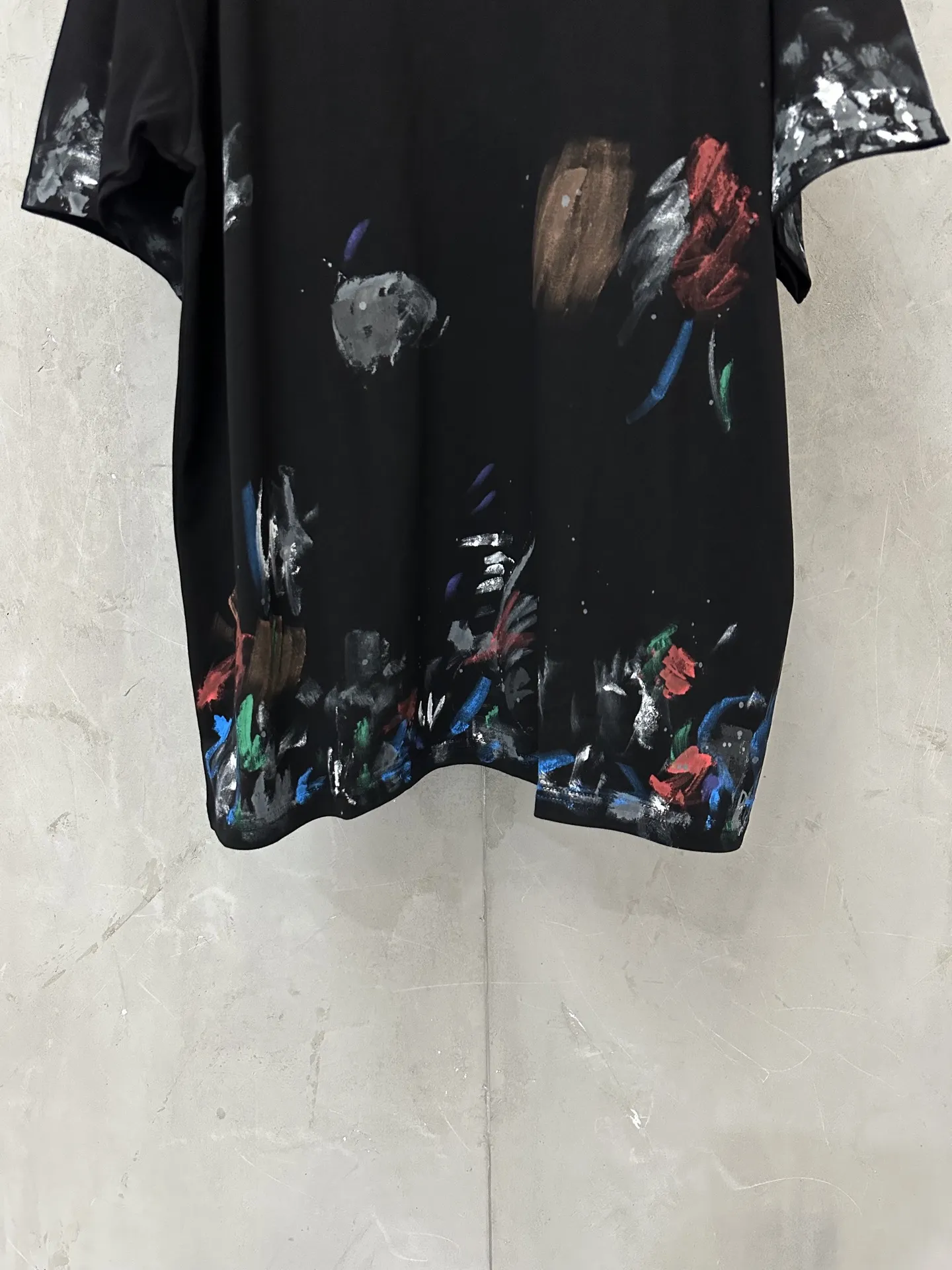 Unity Logo Graffiti Distressed T-Shirt D20011465 — view 3