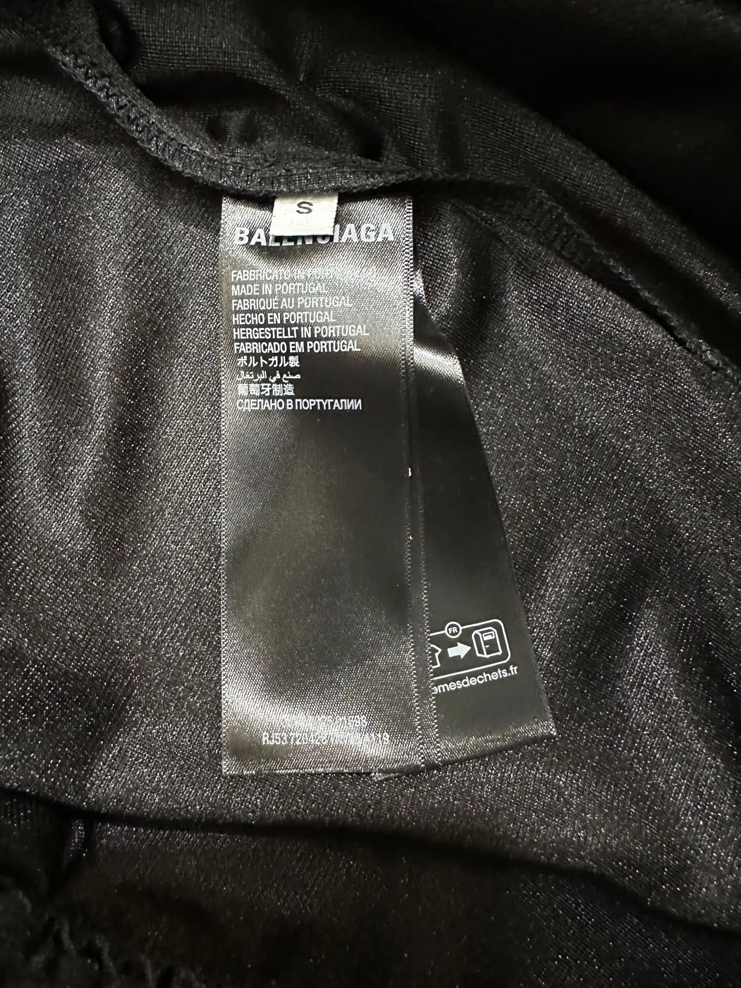 Unity Logo Satin-Finish Shorts D20011201 — view 9