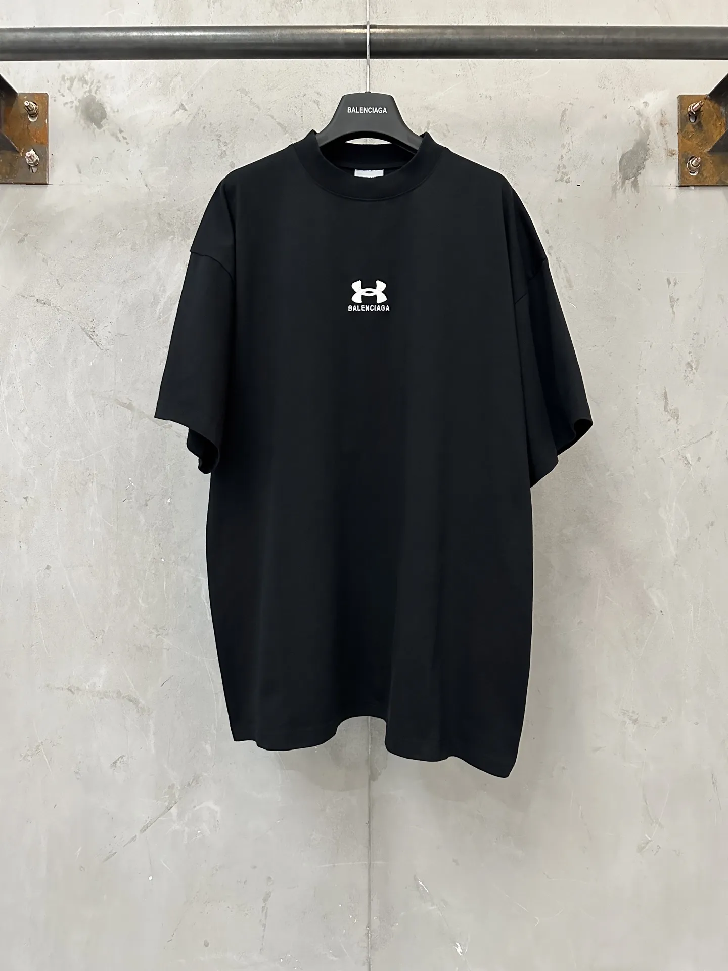 Balenciaga x Under Armour Embroidered Logo T-Shirt D20018918