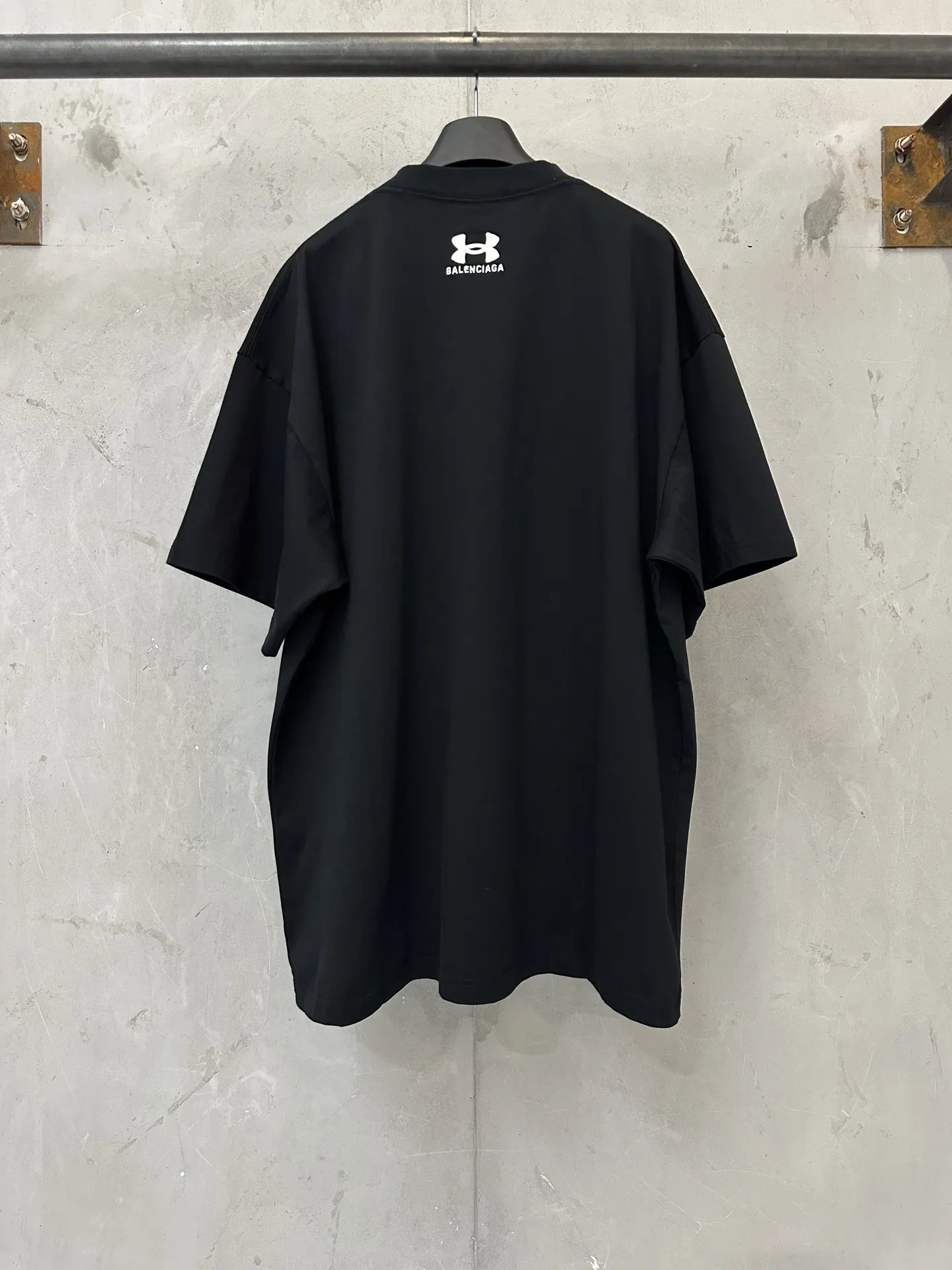 Balenciaga x Under Armour Embroidered Logo T-Shirt D20018918 — view 2