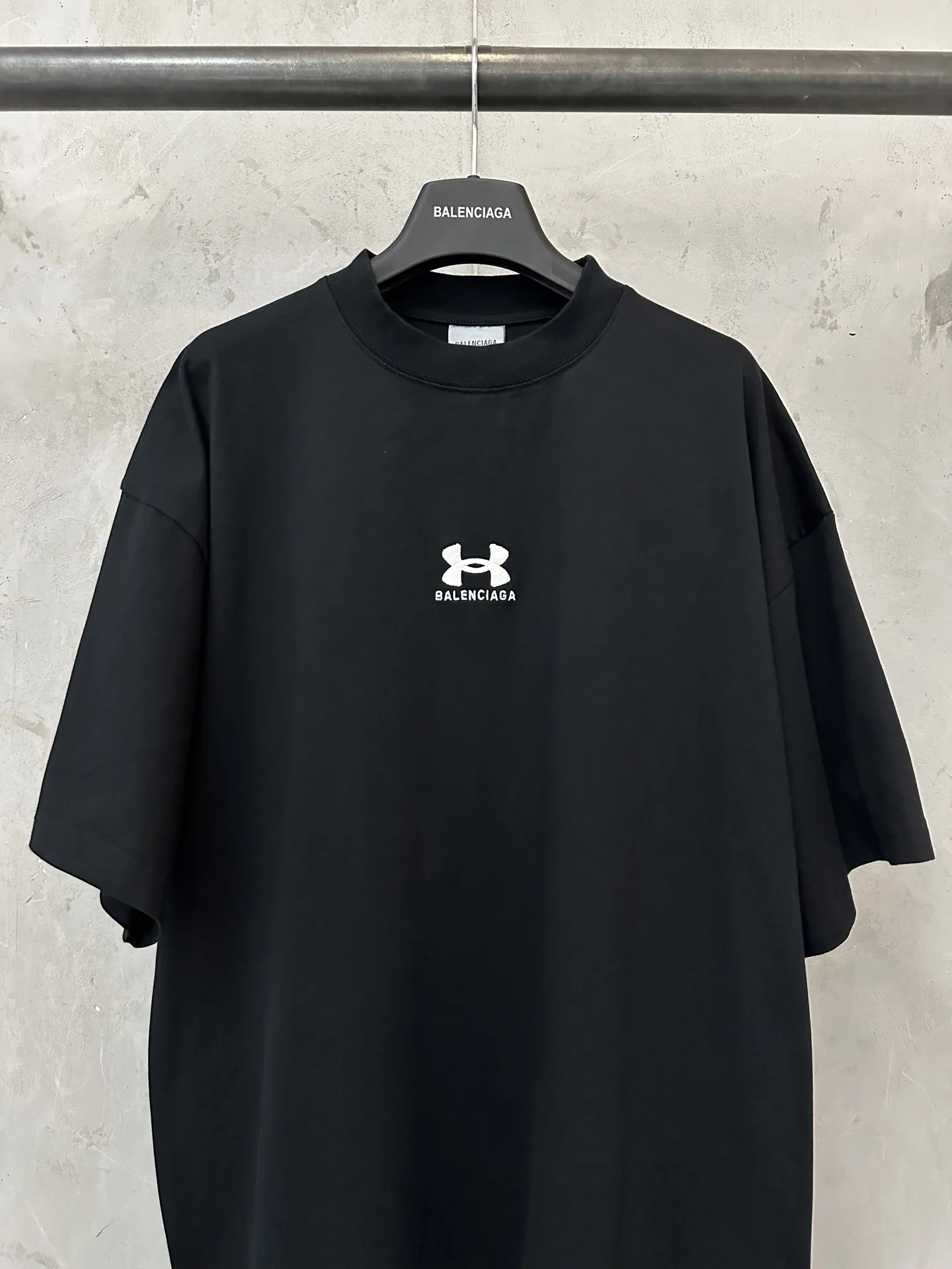 Balenciaga x Under Armour Embroidered Logo T-Shirt D20018918 — view 3