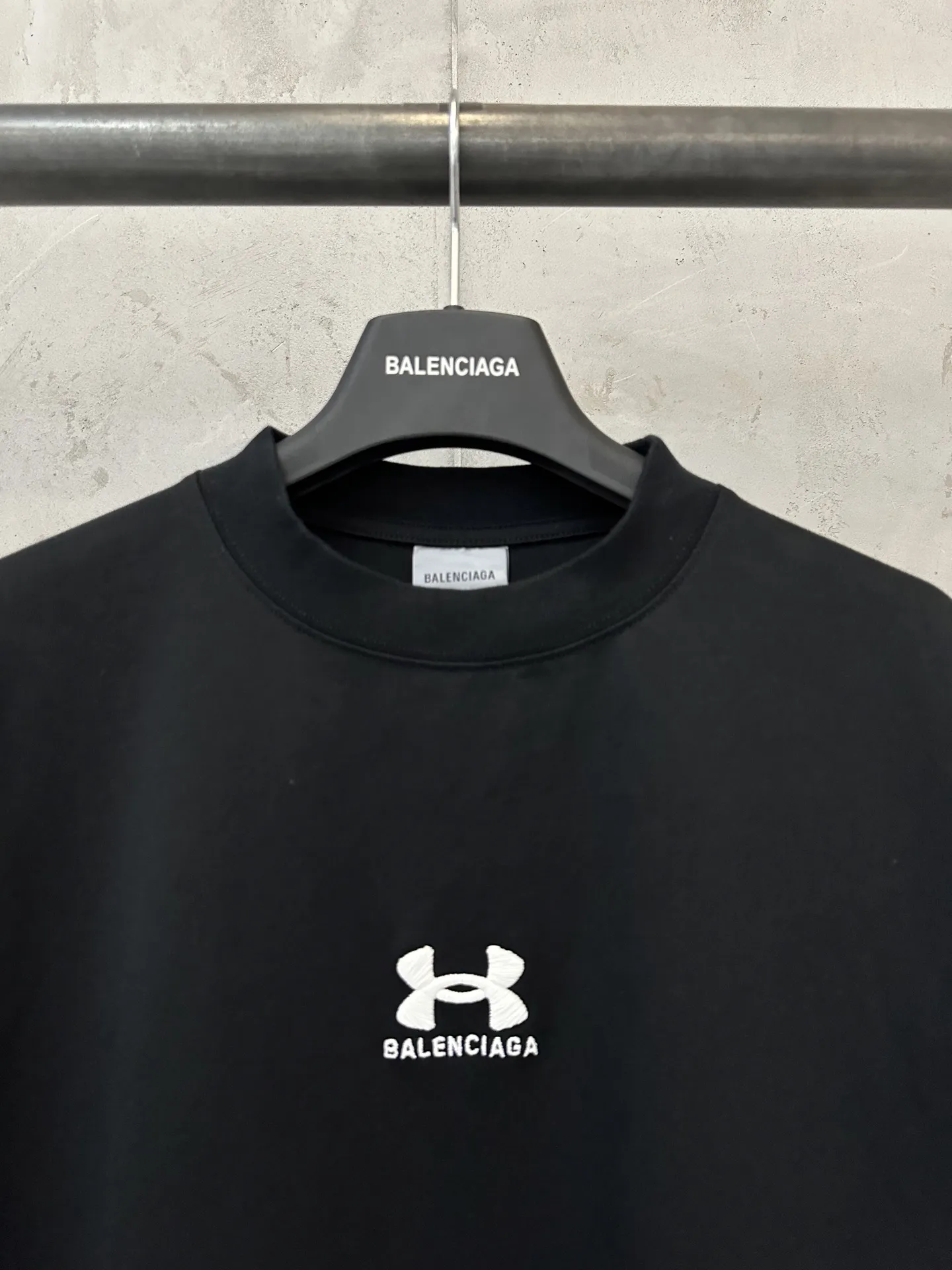 Balenciaga x Under Armour Embroidered Logo T-Shirt D20018918 — view 5