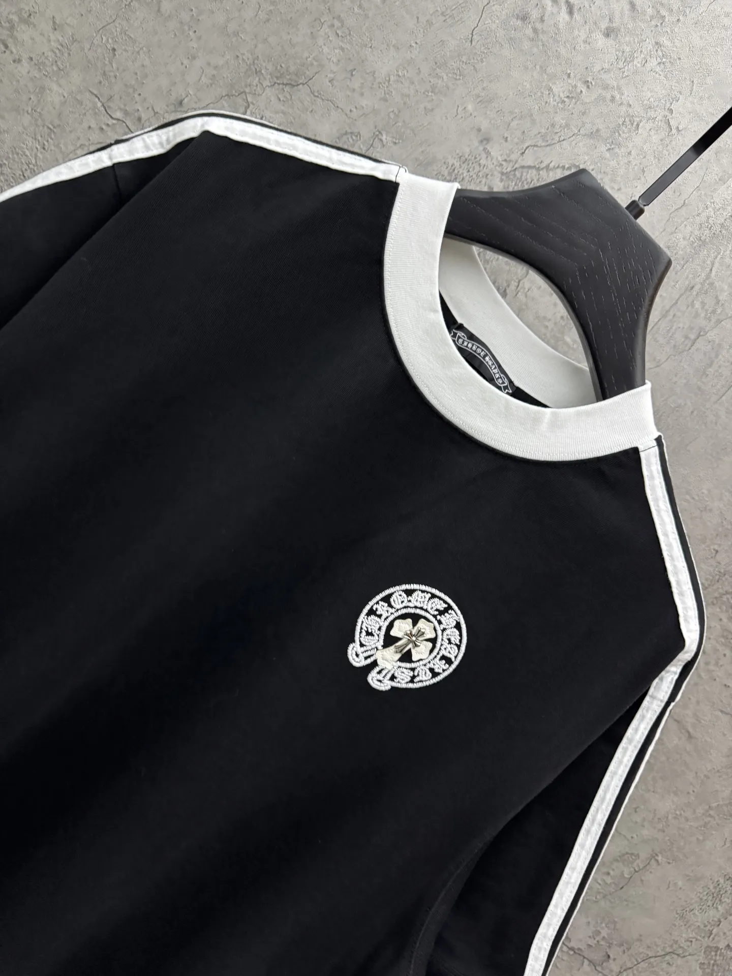 Embroidered Cross Logo Cotton T-Shirt D20013865 — view 3