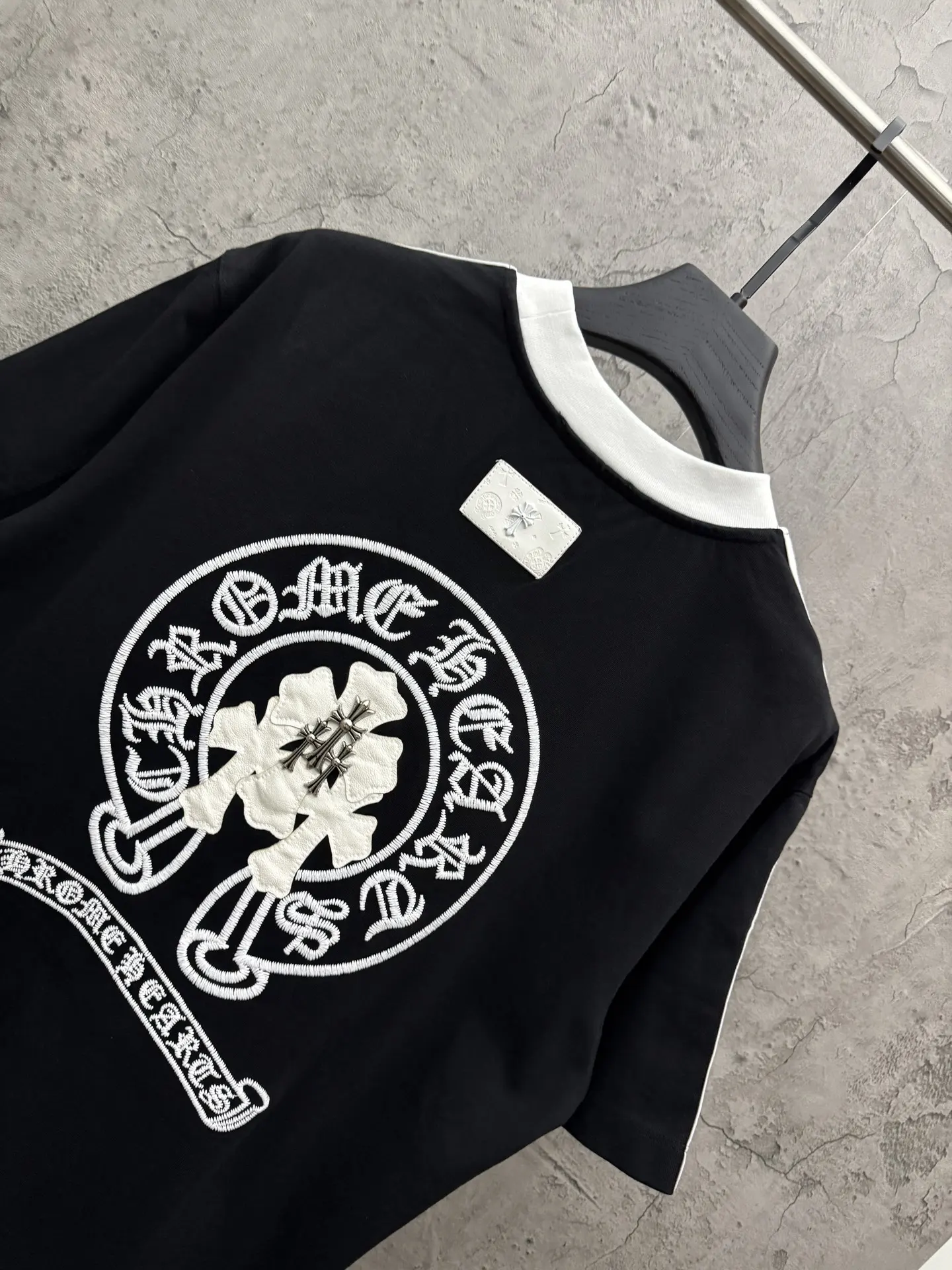 Embroidered Cross Logo Cotton T-Shirt D20013865 — view 4