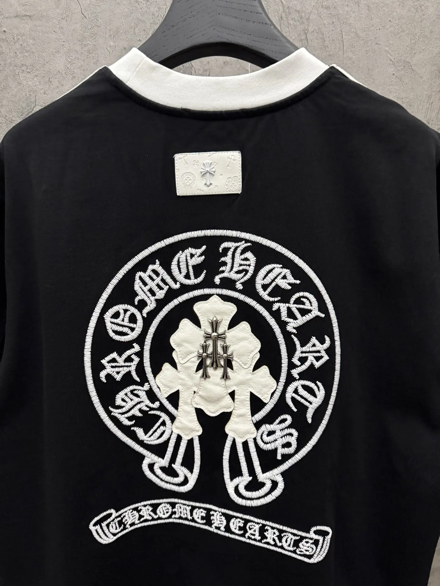 Embroidered Cross Logo Cotton T-Shirt D20013865 — view 7
