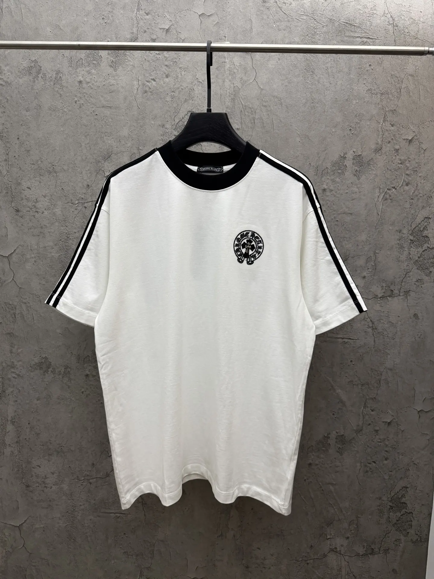 Embroidered Cross Logo Cotton T-Shirt D20013866
