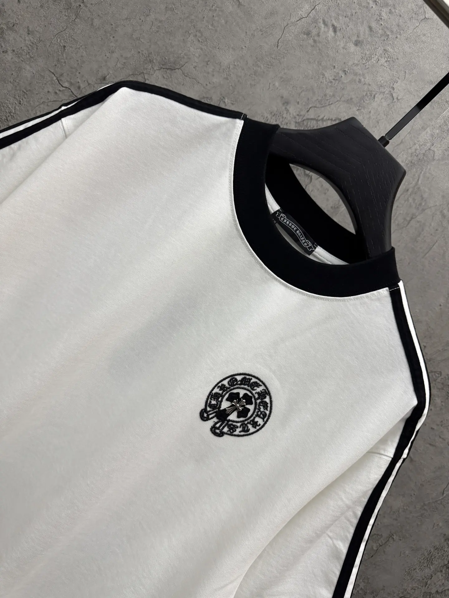 Embroidered Cross Logo Cotton T-Shirt D20013866 — view 3