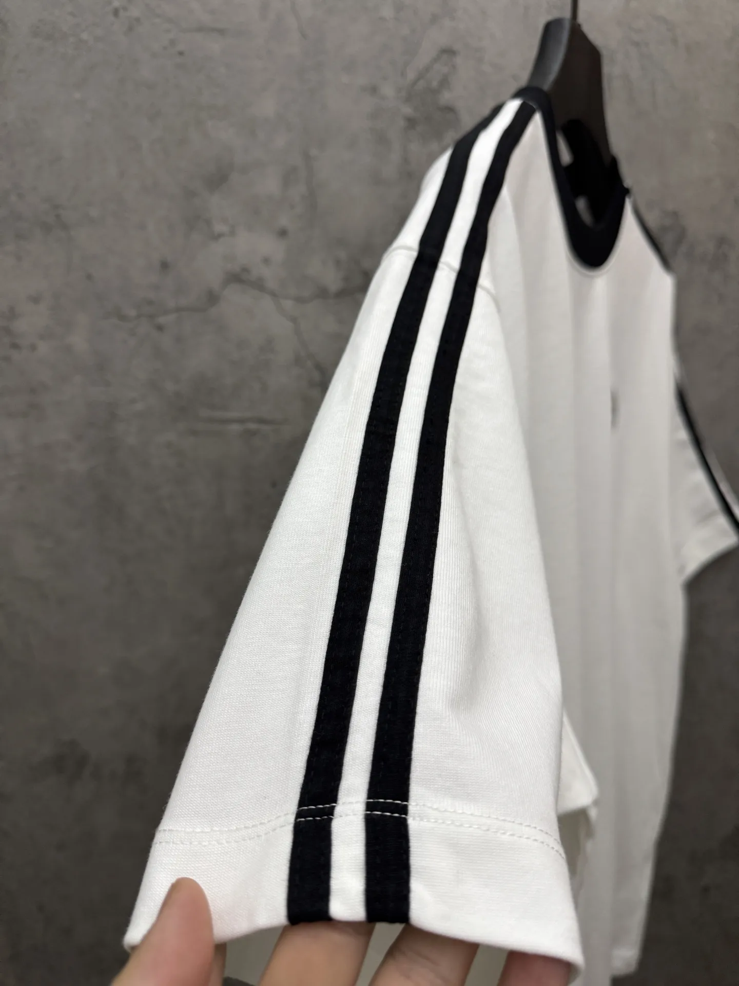 Embroidered Cross Logo Cotton T-Shirt D20013866 — view 6