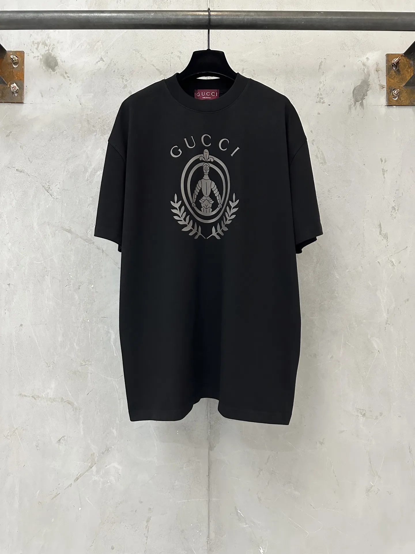 Knight Crest Heavyweight Cotton T-Shirt D20011485