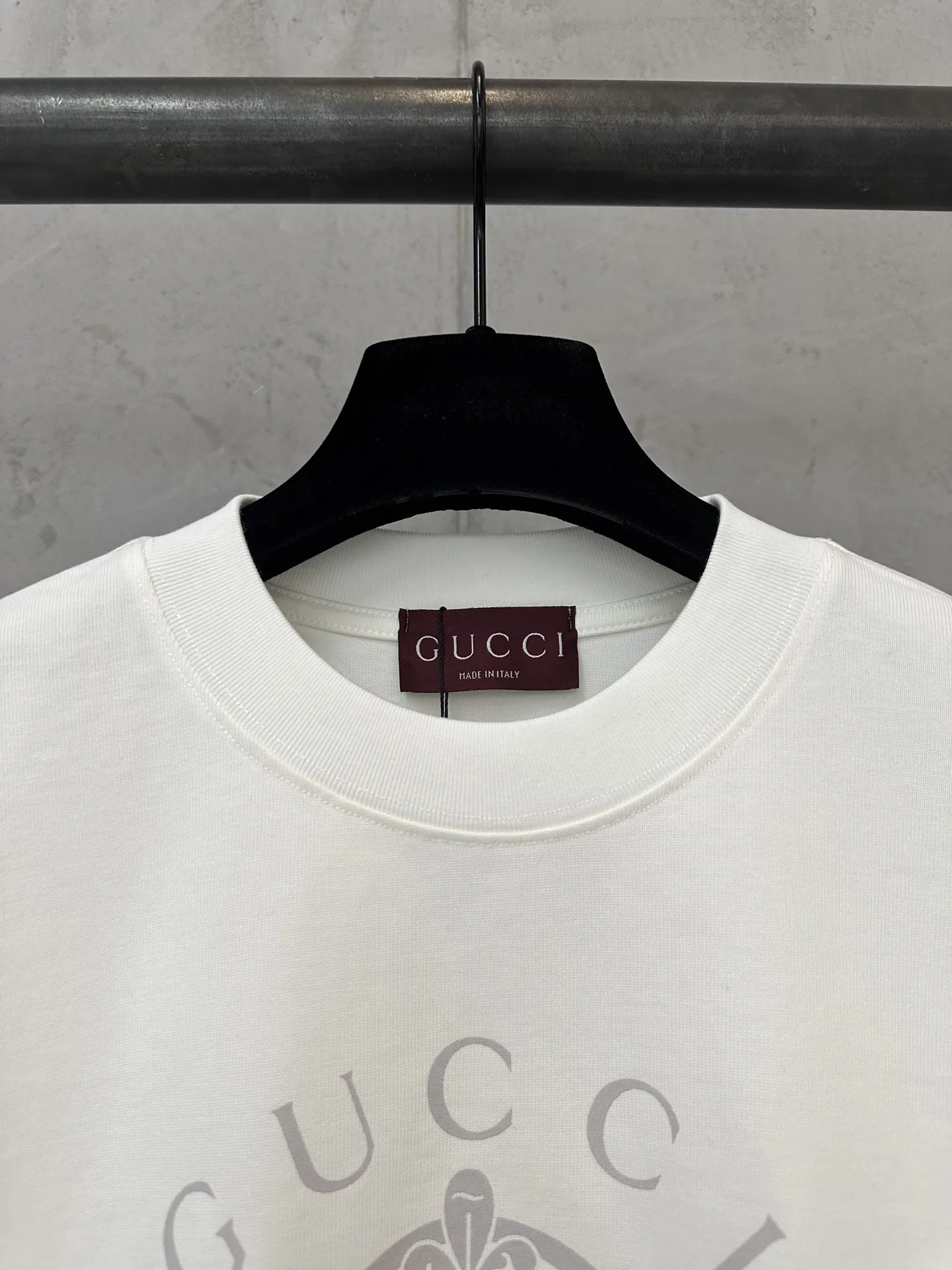 Gucci Knight Crest Heavyweight Cotton T-Shirt D20011486 — view 5