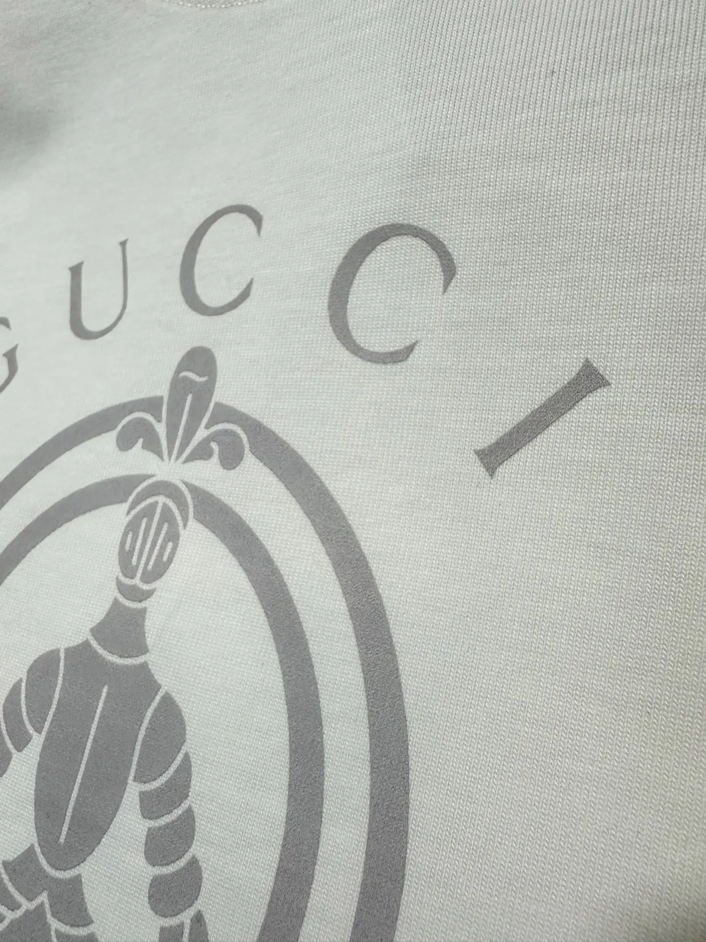 Gucci Knight Crest Heavyweight Cotton T-Shirt D20011486 — view 7
