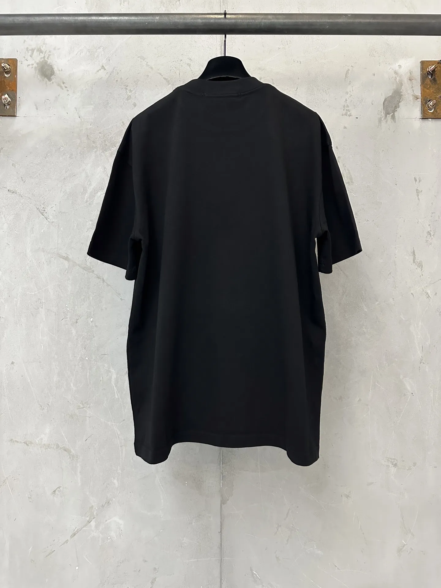 Distorted Logo Heavyweight Cotton T-Shirt D20011490 — view 2