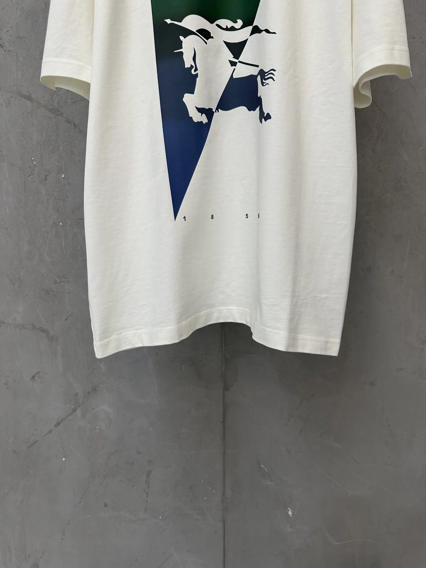 Equestrian Knight Graphic Cotton T-Shirt D20011493 — view 4