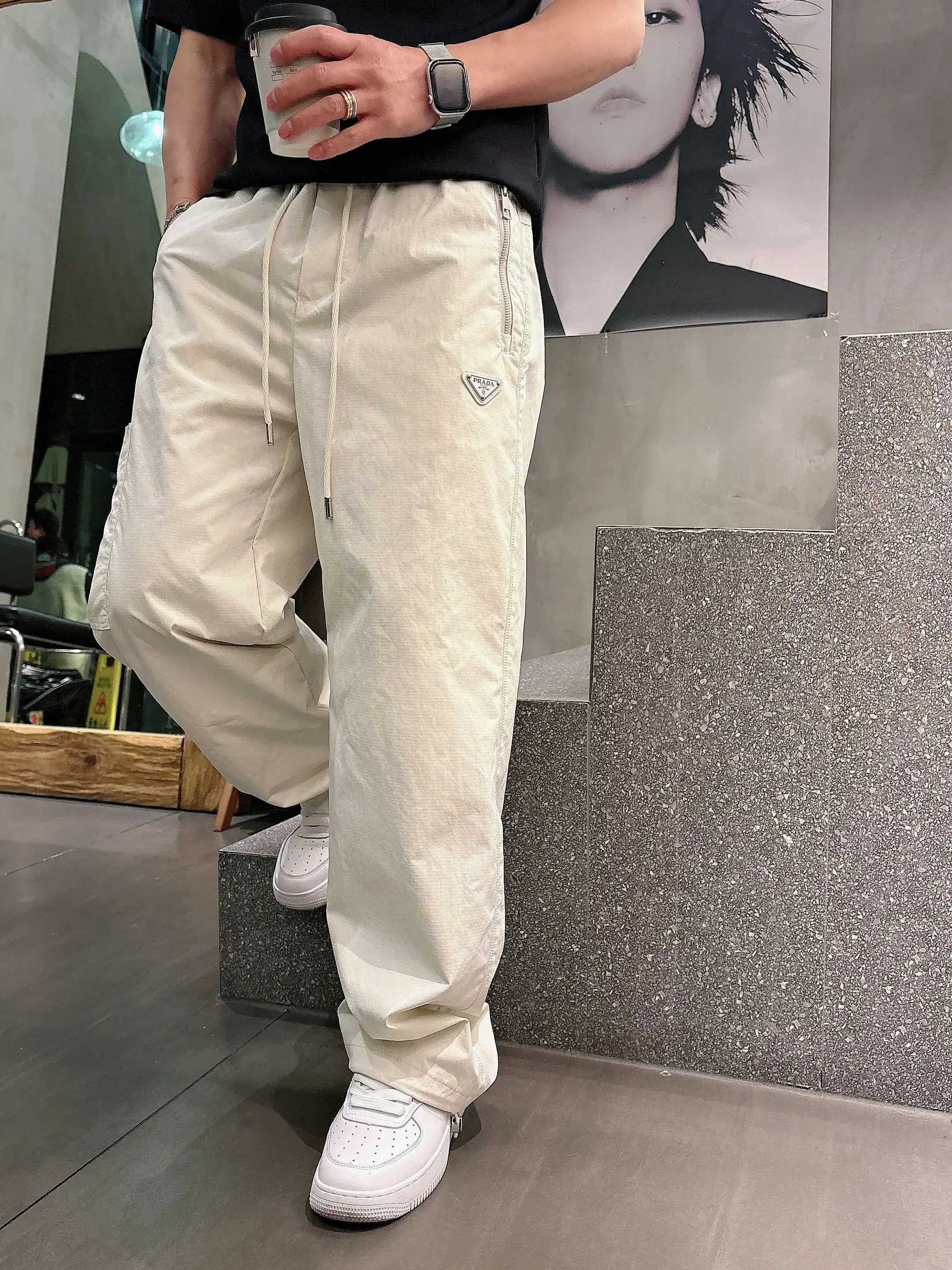 Logo-Appliqué Drawstring Casual Trousers D20513201 — view 7