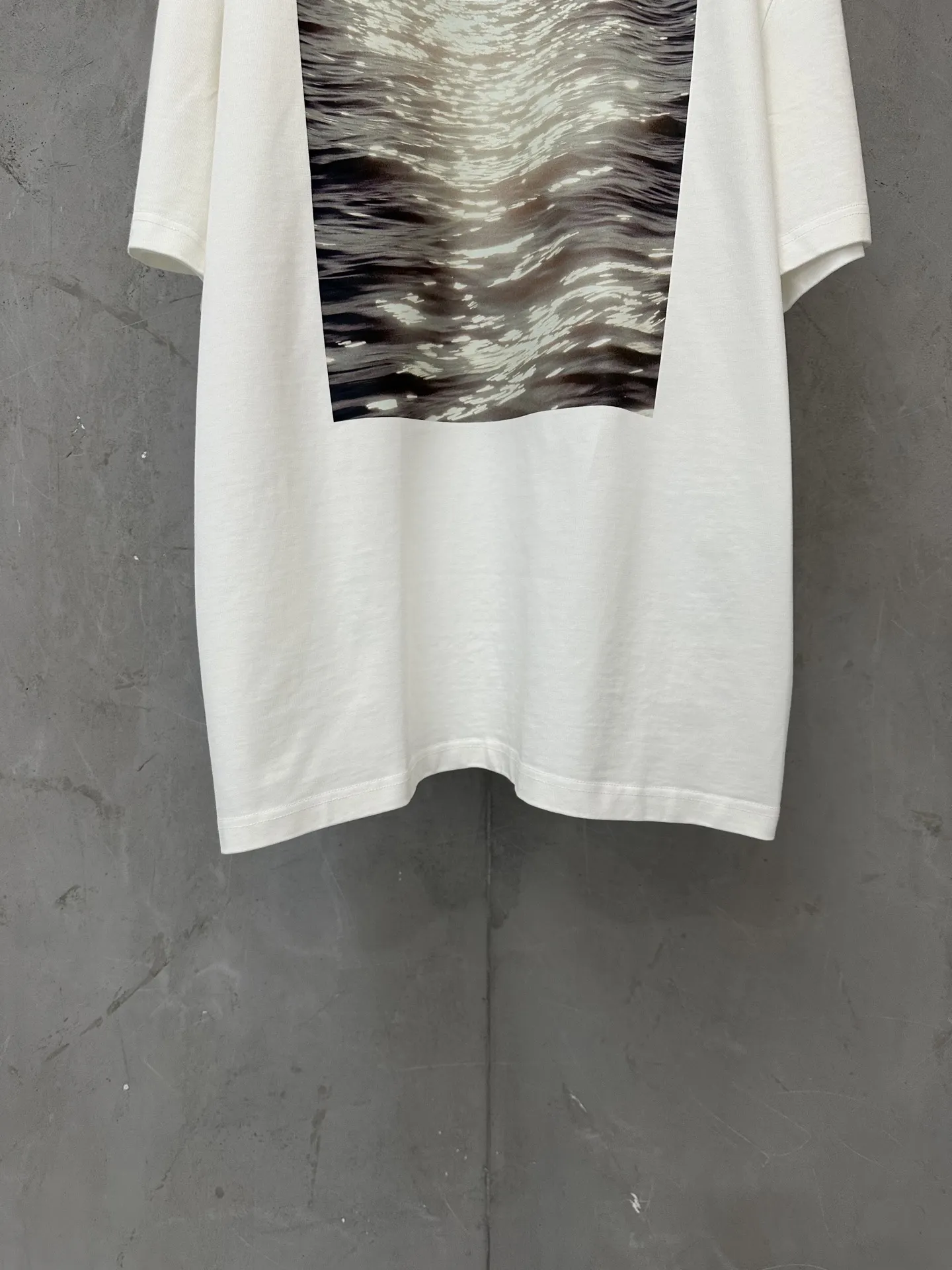 Water Graphic Heavyweight Cotton T-Shirt D20511489 — view 4