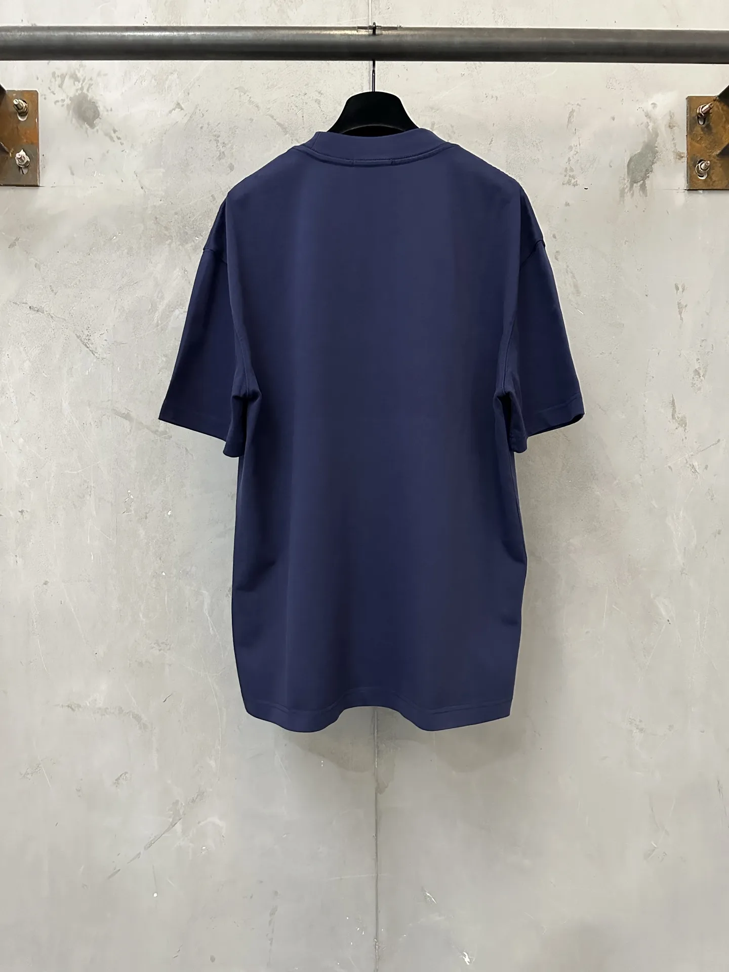 Bee Embroidery Heavyweight Cotton T-Shirt D21022251 — view 2