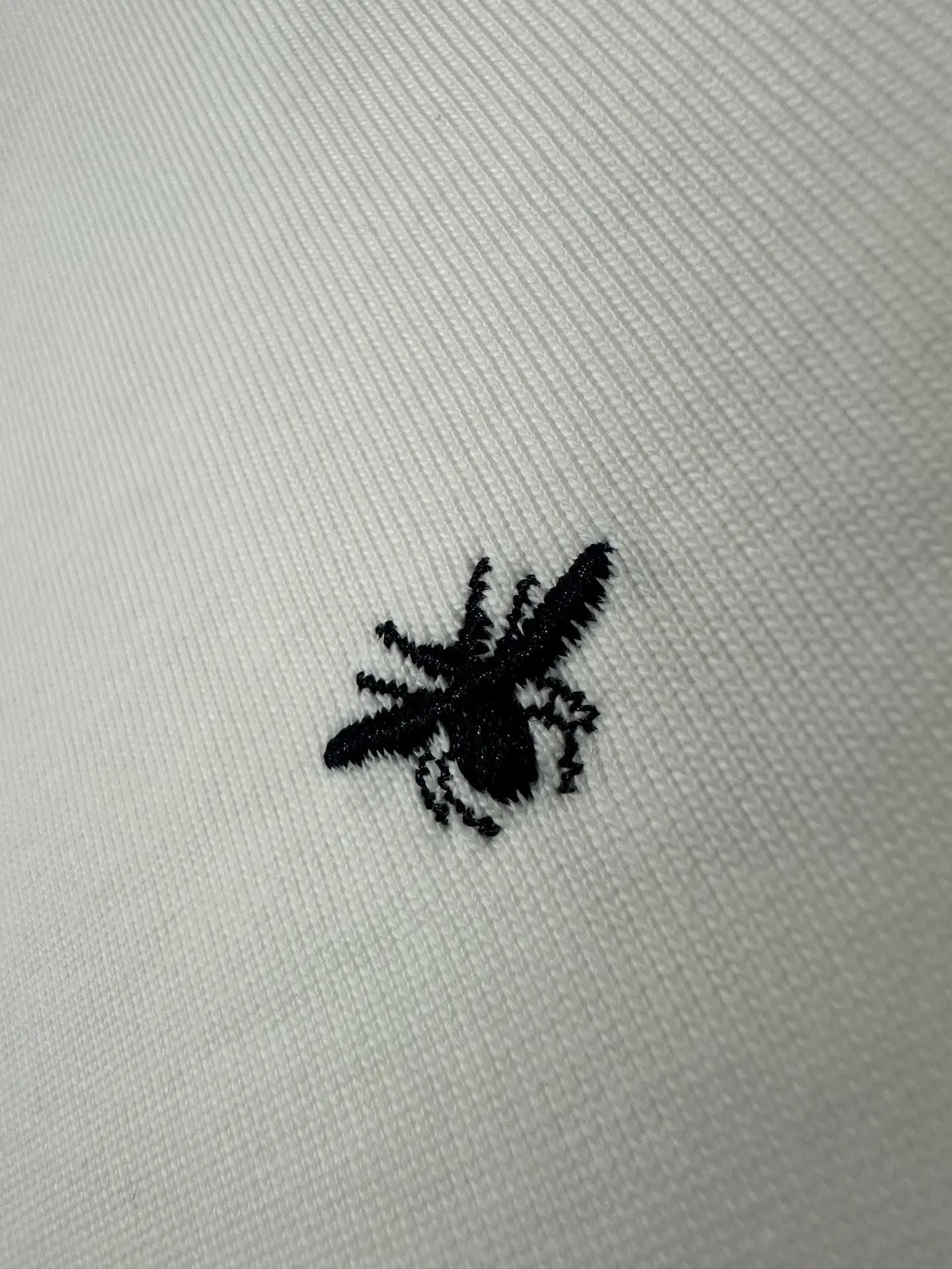 Bee Embroidery Heavyweight Cotton T-Shirt D21022249 — view 8
