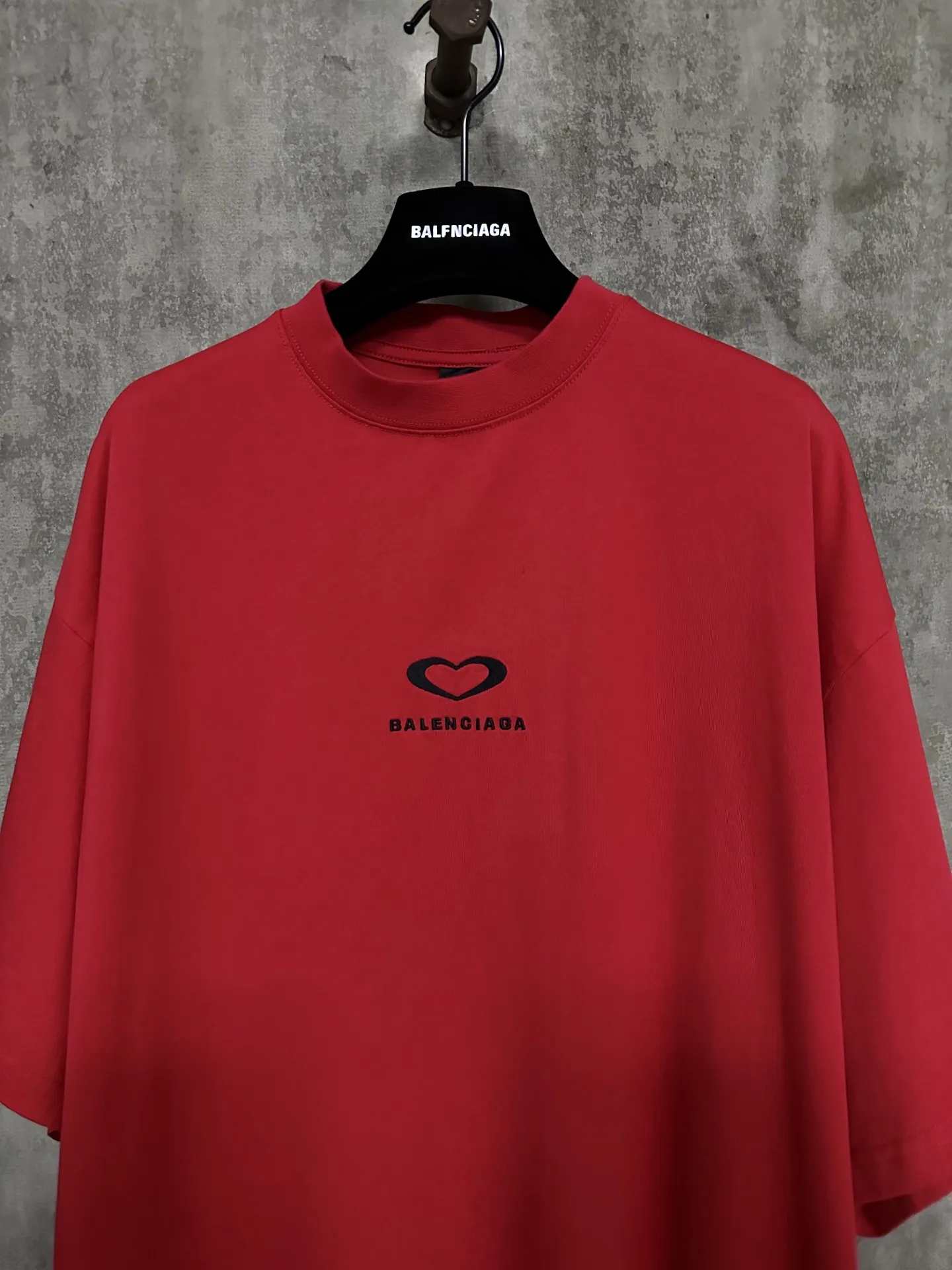 Heart Logo Oversized Cotton T-Shirt D21015319 — view 3