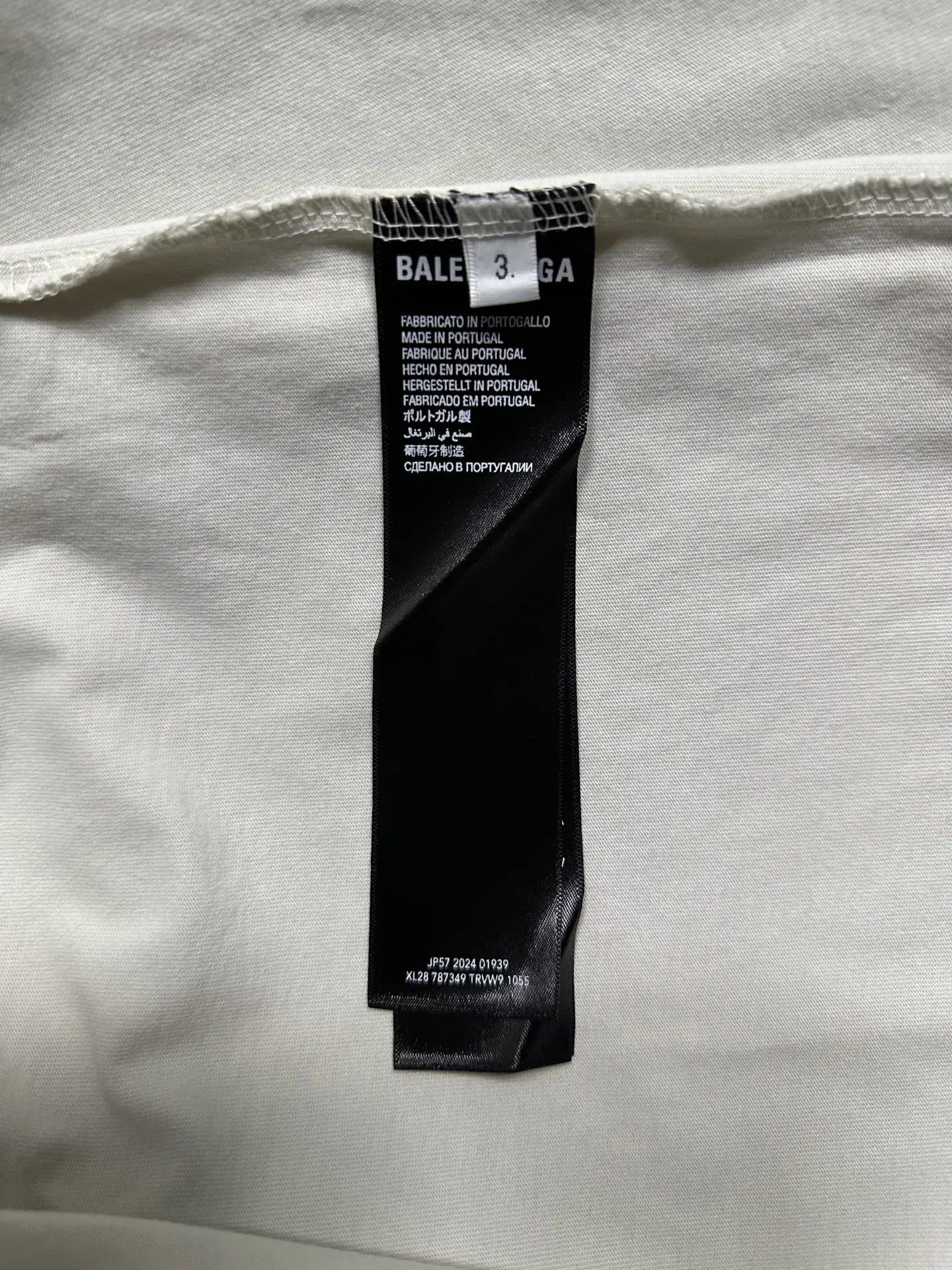 Logo-Embroidered Oversized Cotton T-Shirt D21015318 — view 9