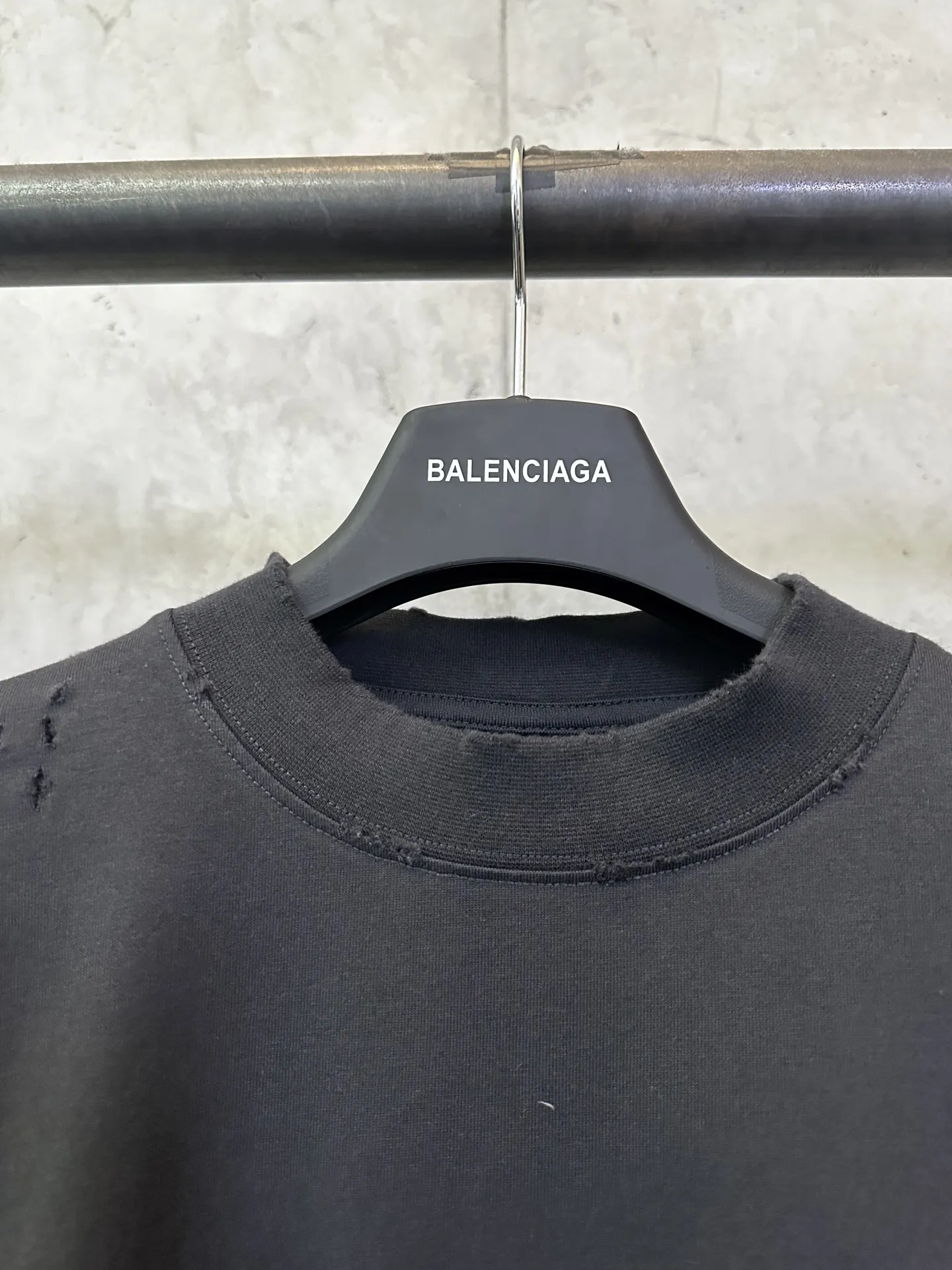 Distressed Rhinestone Logo Oversized T-Shirt D21012499 — view 7