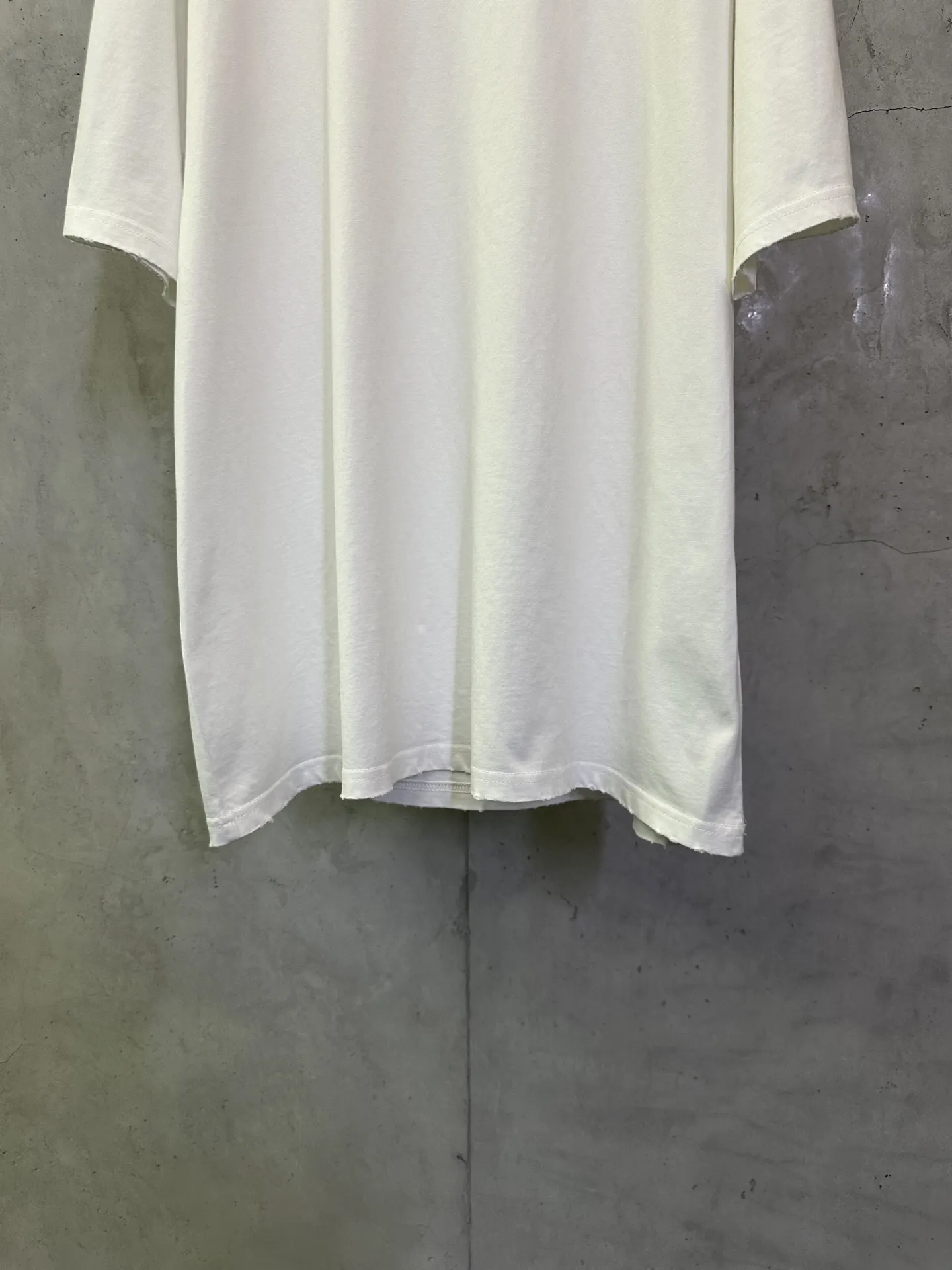 Distressed Rhinestone Logo Oversized T-Shirt D21012500 — view 4