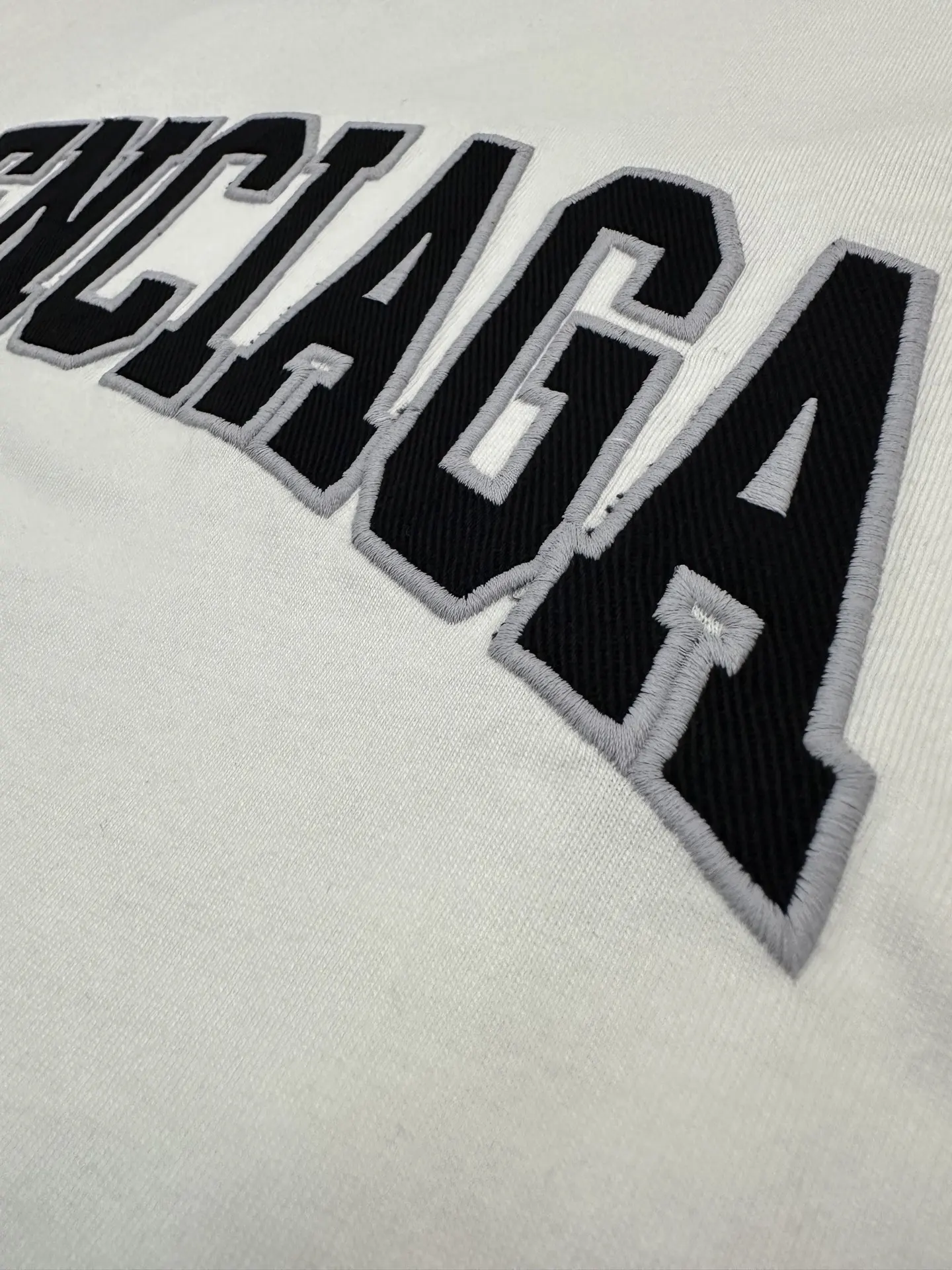 Logo-Embroidered Basketball Jersey T-Shirt D21011169 — view 9