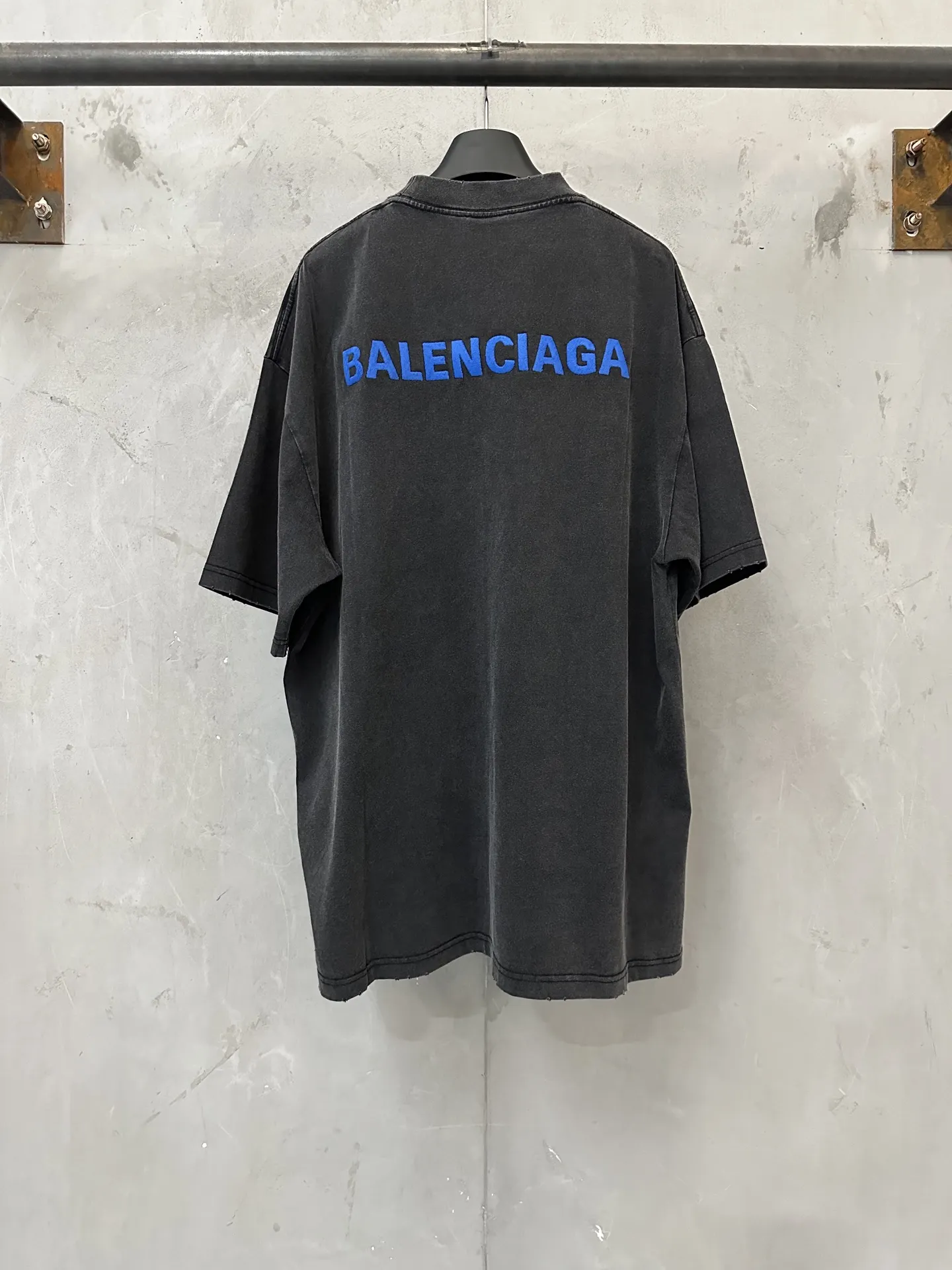 Logo Embroidered Washed Cotton T-Shirt D21023073 — view 2
