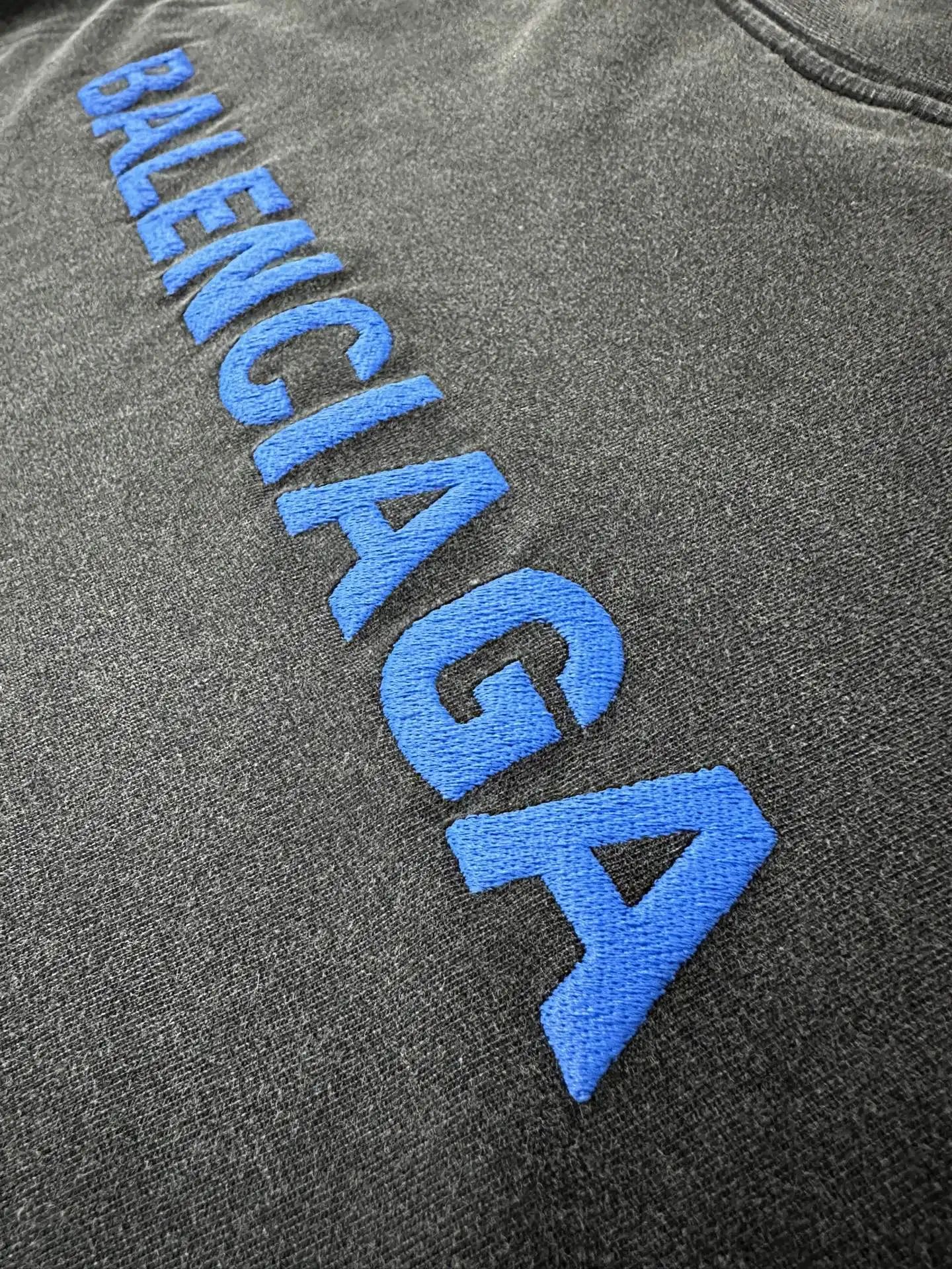 Logo Embroidered Washed Cotton T-Shirt D21023073 — view 8