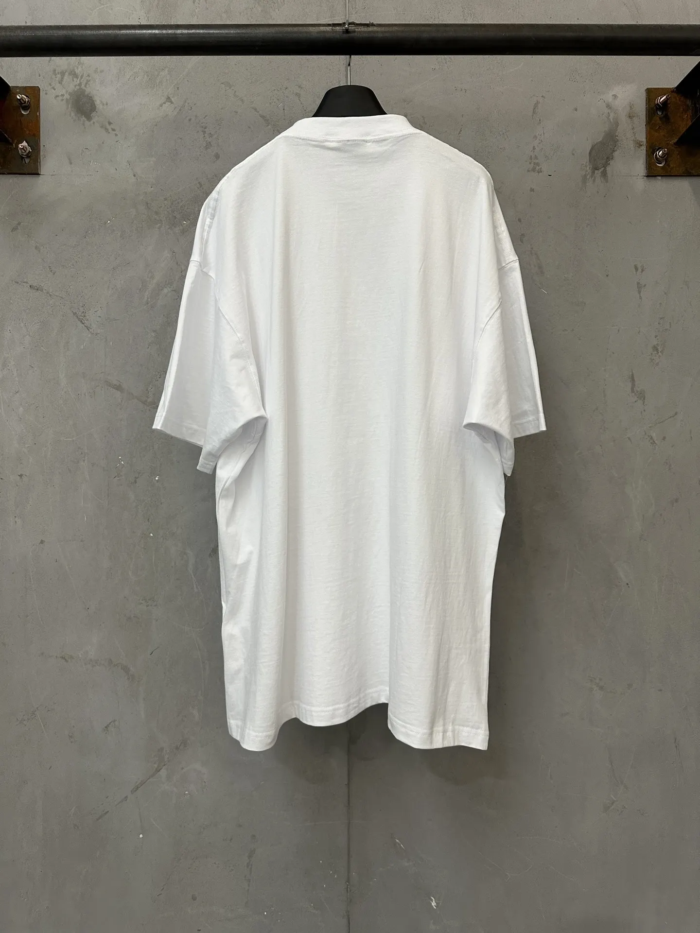 Logo Print Oversized Cotton T-Shirt D21023070 — view 2