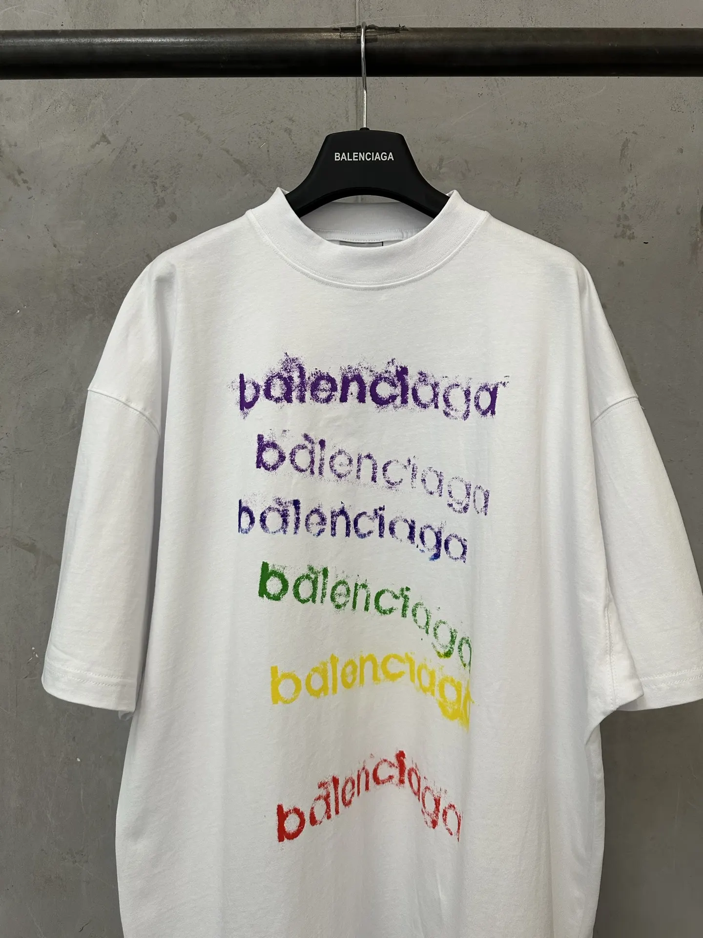 Logo Print Oversized Cotton T-Shirt D21023070 — view 3
