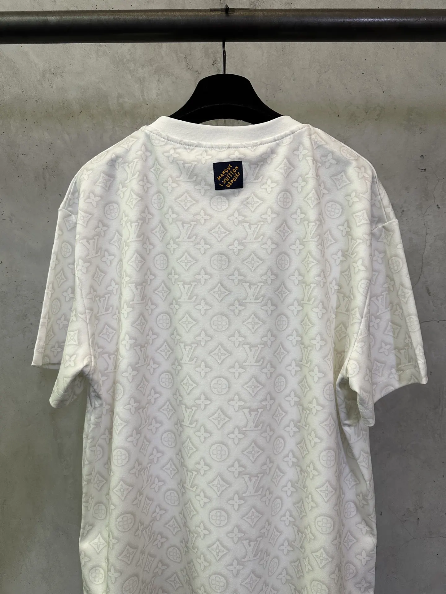 Monogram Embossed Cotton T-Shirt D21012416 — view 5