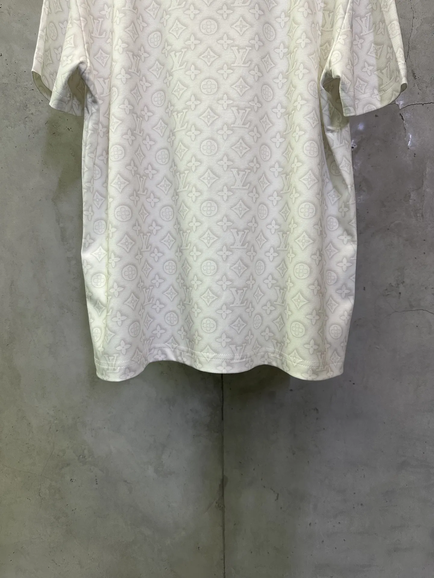 Monogram Embossed Cotton T-Shirt D21012416 — view 6