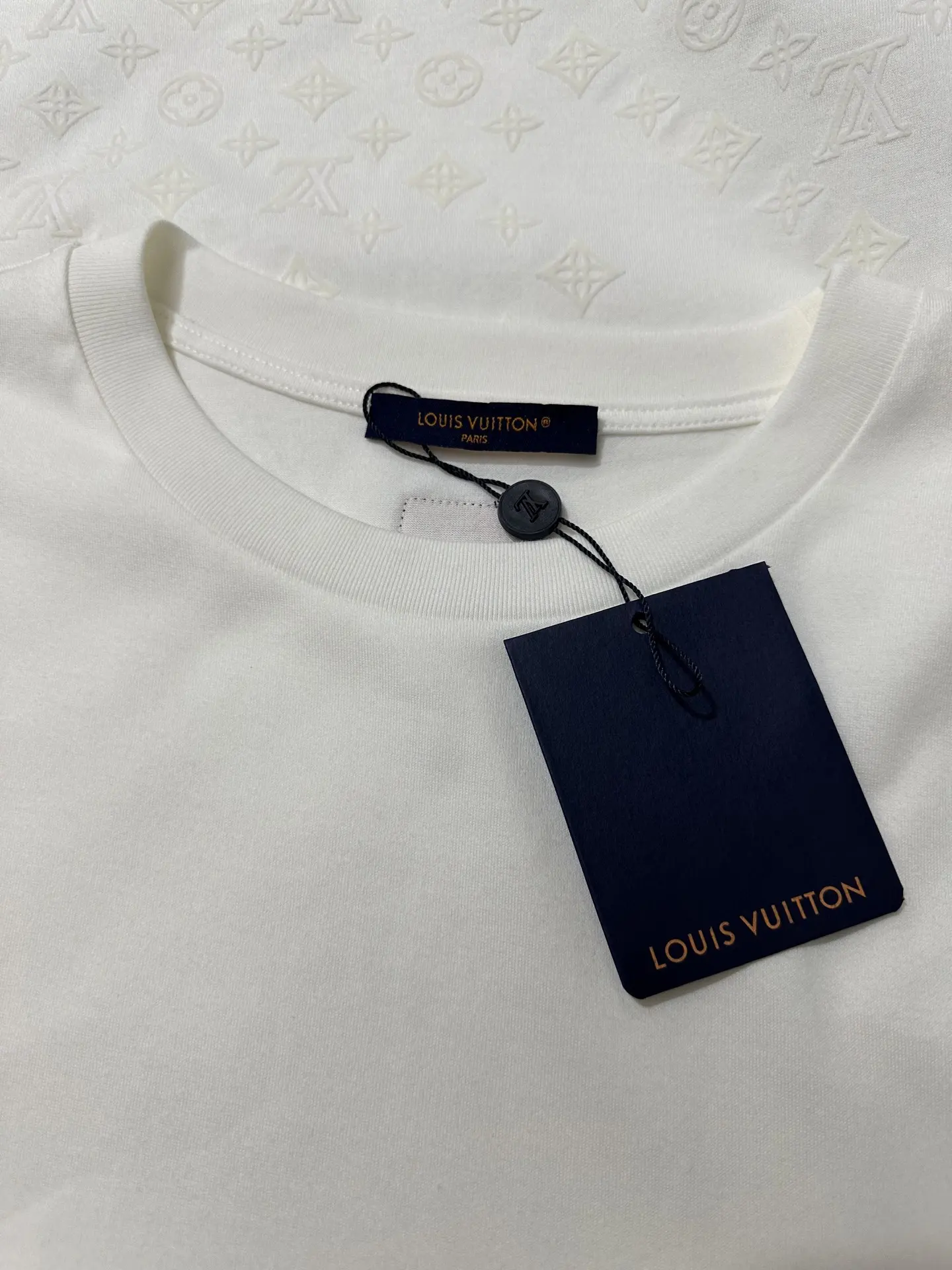 Monogram Gradient Flocked T-Shirt D21022206 — view 6