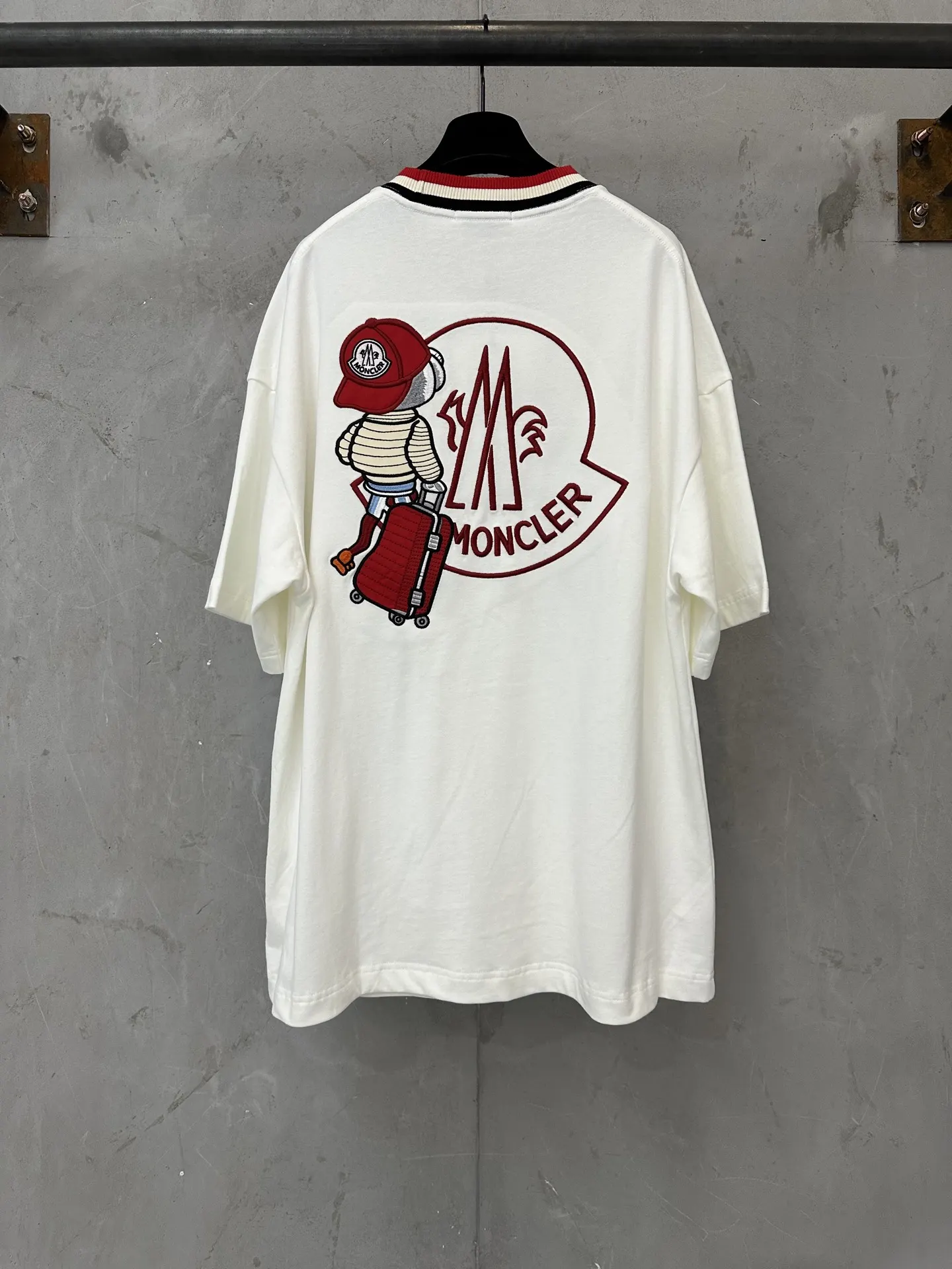 Logo-Embroidered Contrast-Trim Cotton T-Shirt D21011460 — view 2
