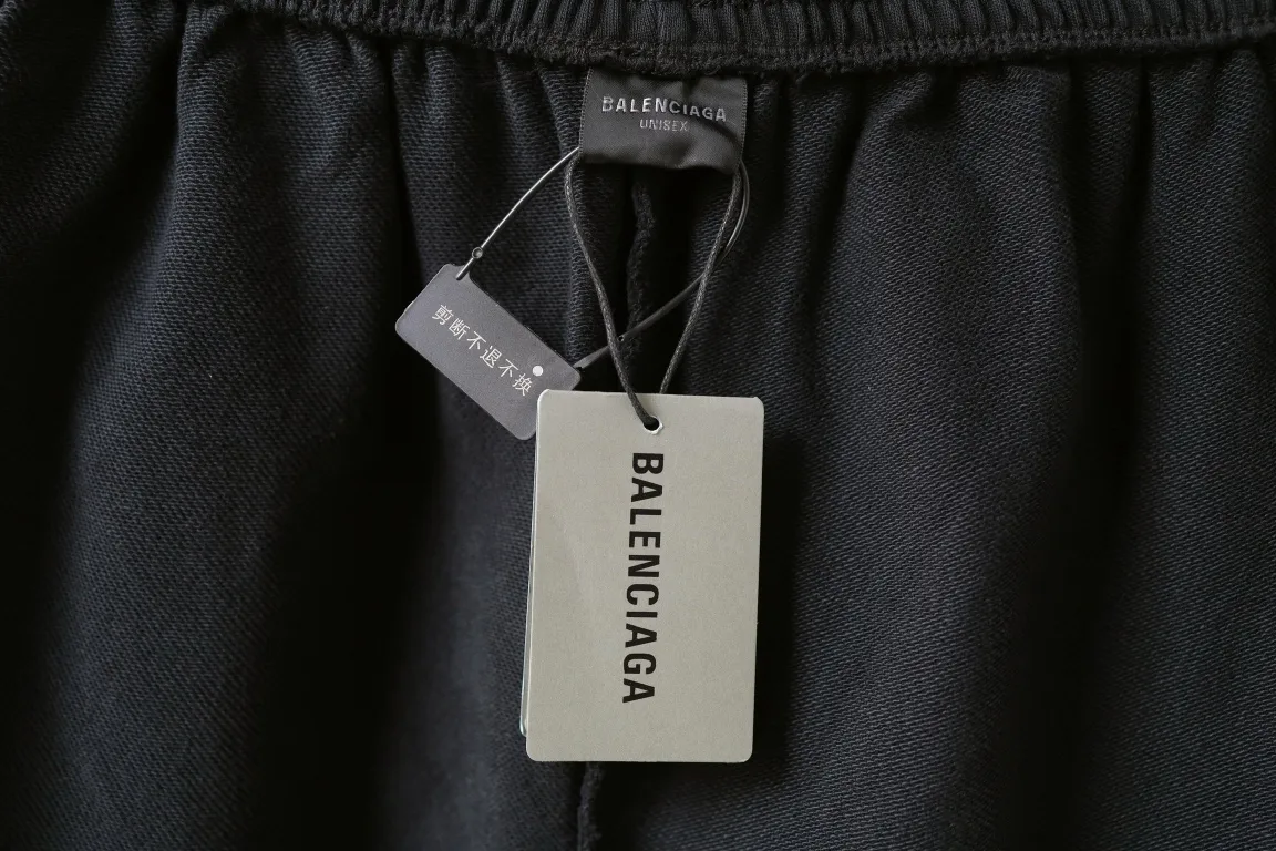 Distressed Mud-Wash Embroidered Sweat Shorts D21014221 — view 8