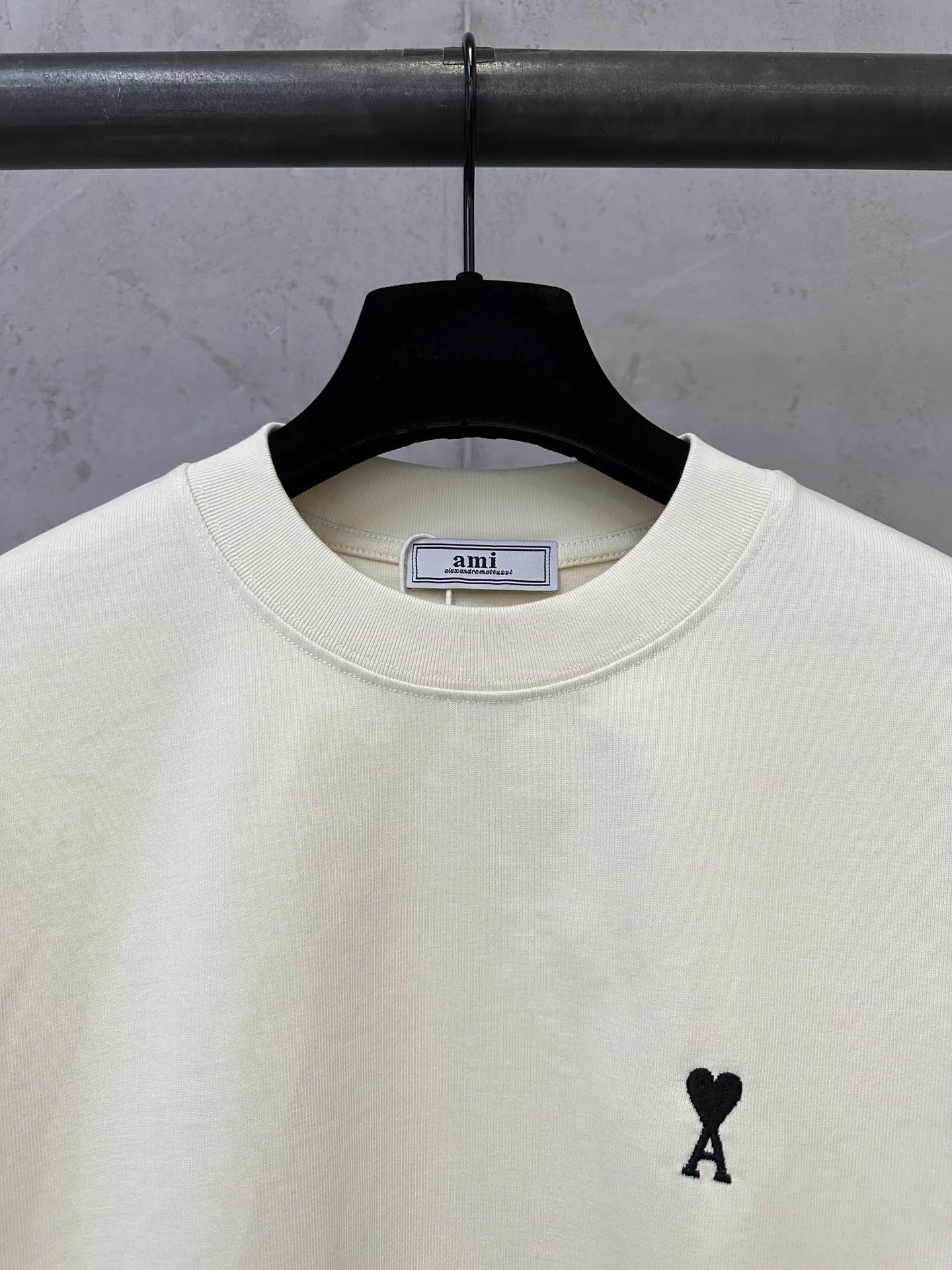 Ami de Coeur Embroidered Heavyweight T-Shirt D21018903 — view 5